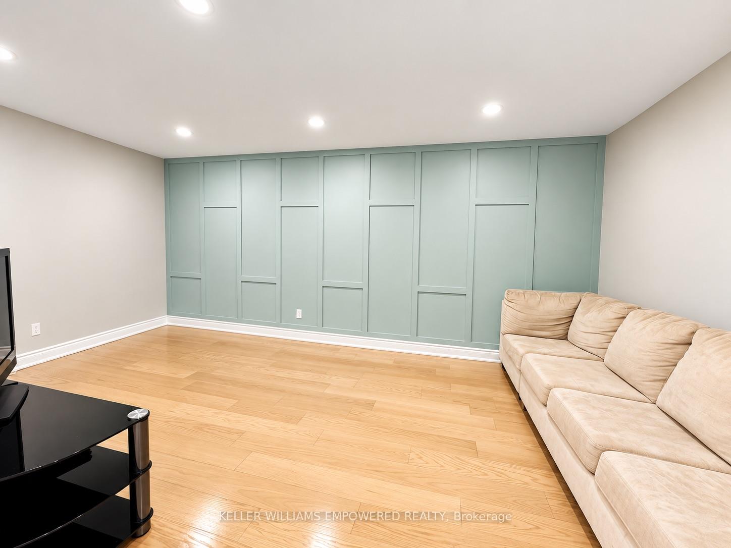 Photo 6 of 202 Stather Crescent, Markham, Milliken Mills East — HOMEH