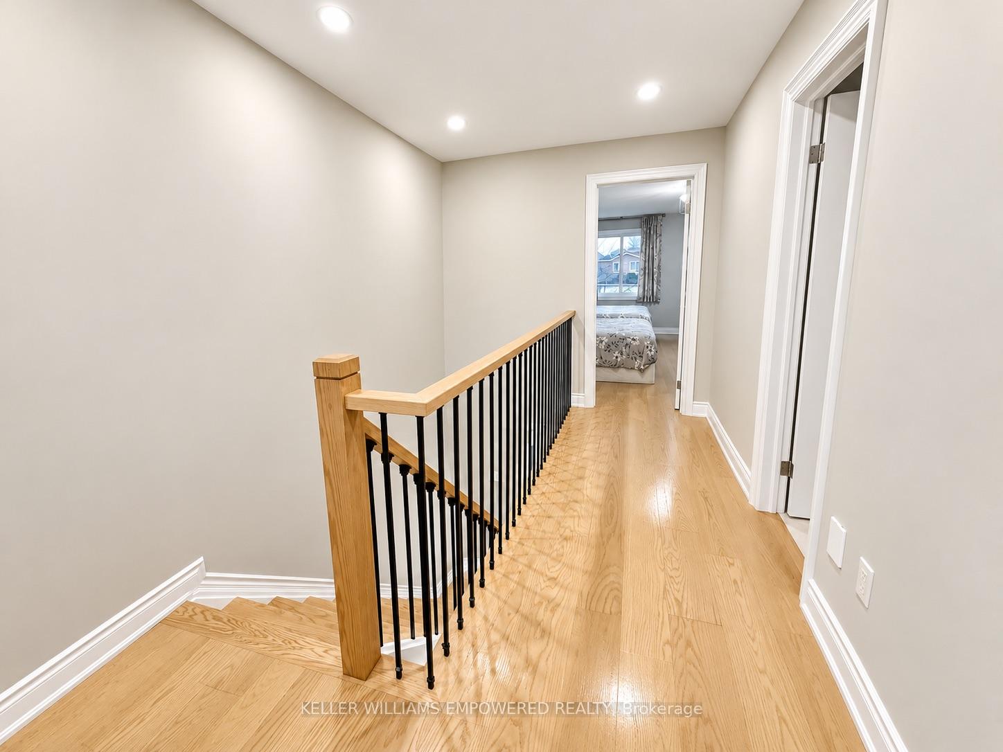 Photo 7 of 202 Stather Crescent, Markham, Milliken Mills East — HOMEH