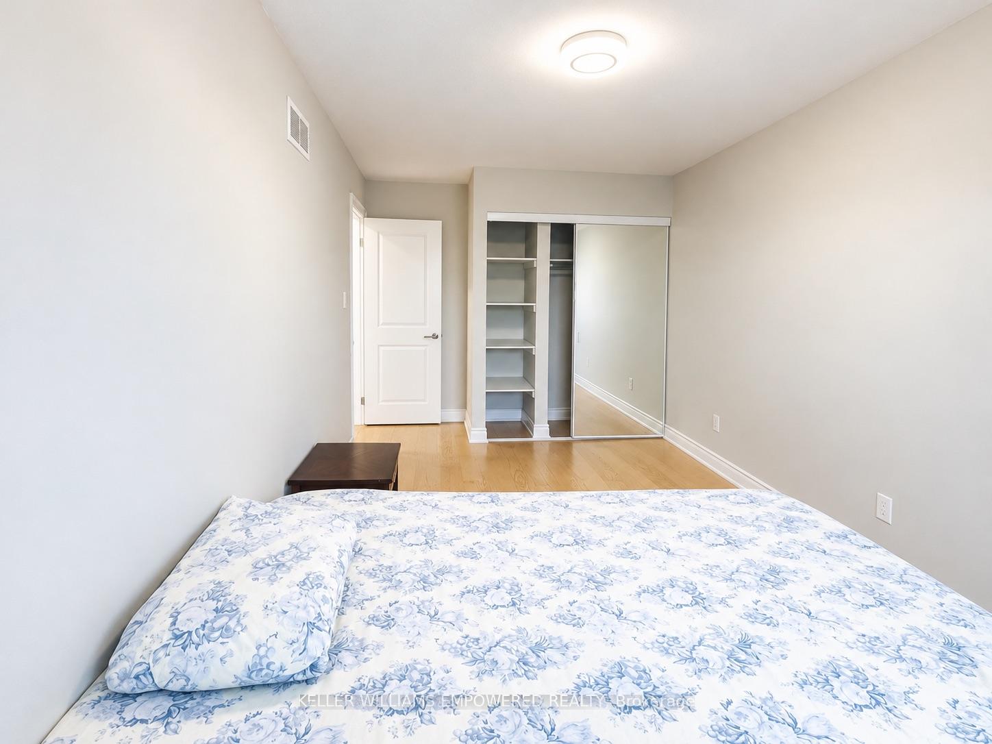 Photo 12 of 202 Stather Crescent, Markham, Milliken Mills East — HOMEH