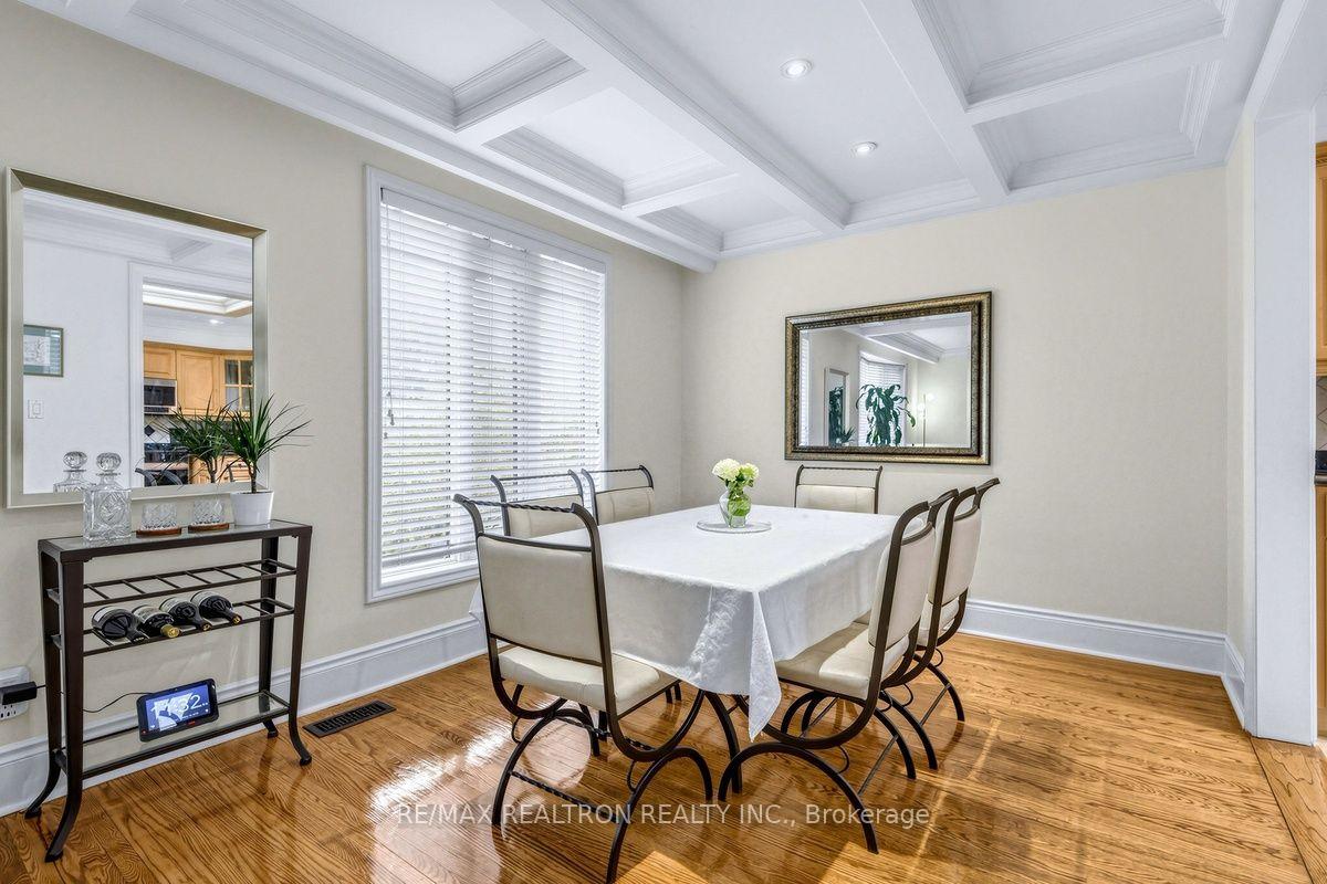 Photo 9 of 25 Massingham Road, Etobicoke, Eringate-Centennial-West Deane — HOMEH