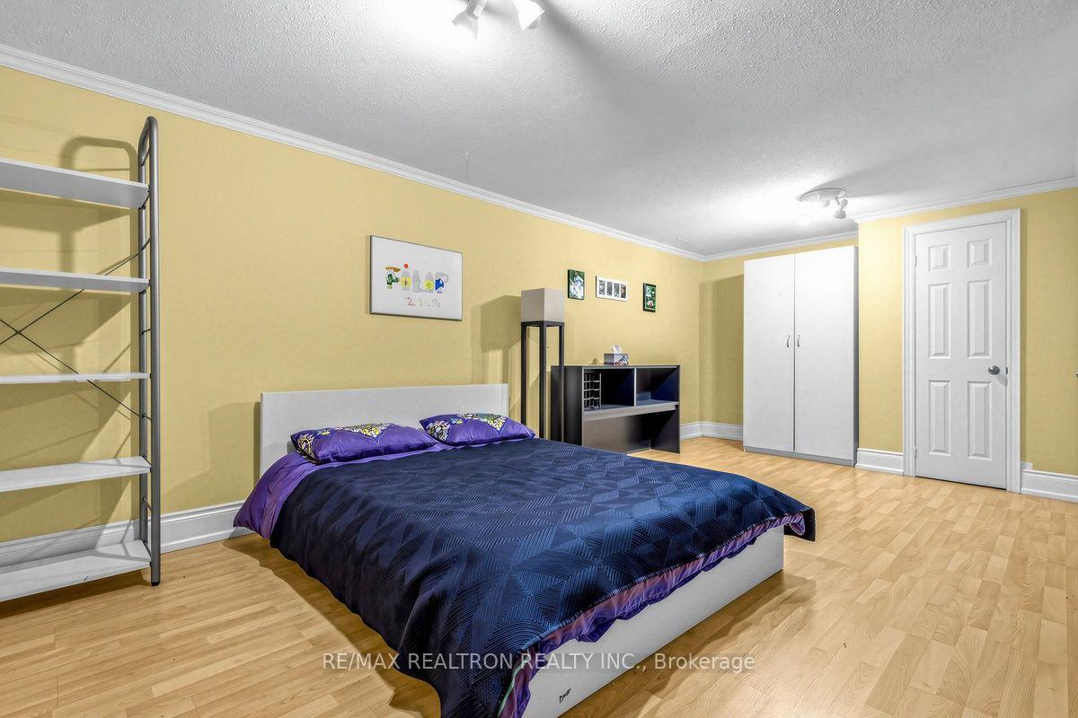 Photo 27 of 25 Massingham Road, Etobicoke, Eringate-Centennial-West Deane — HOMEH