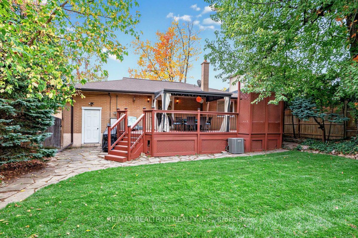 Photo 31 of 25 Massingham Road, Etobicoke, Eringate-Centennial-West Deane — HOMEH