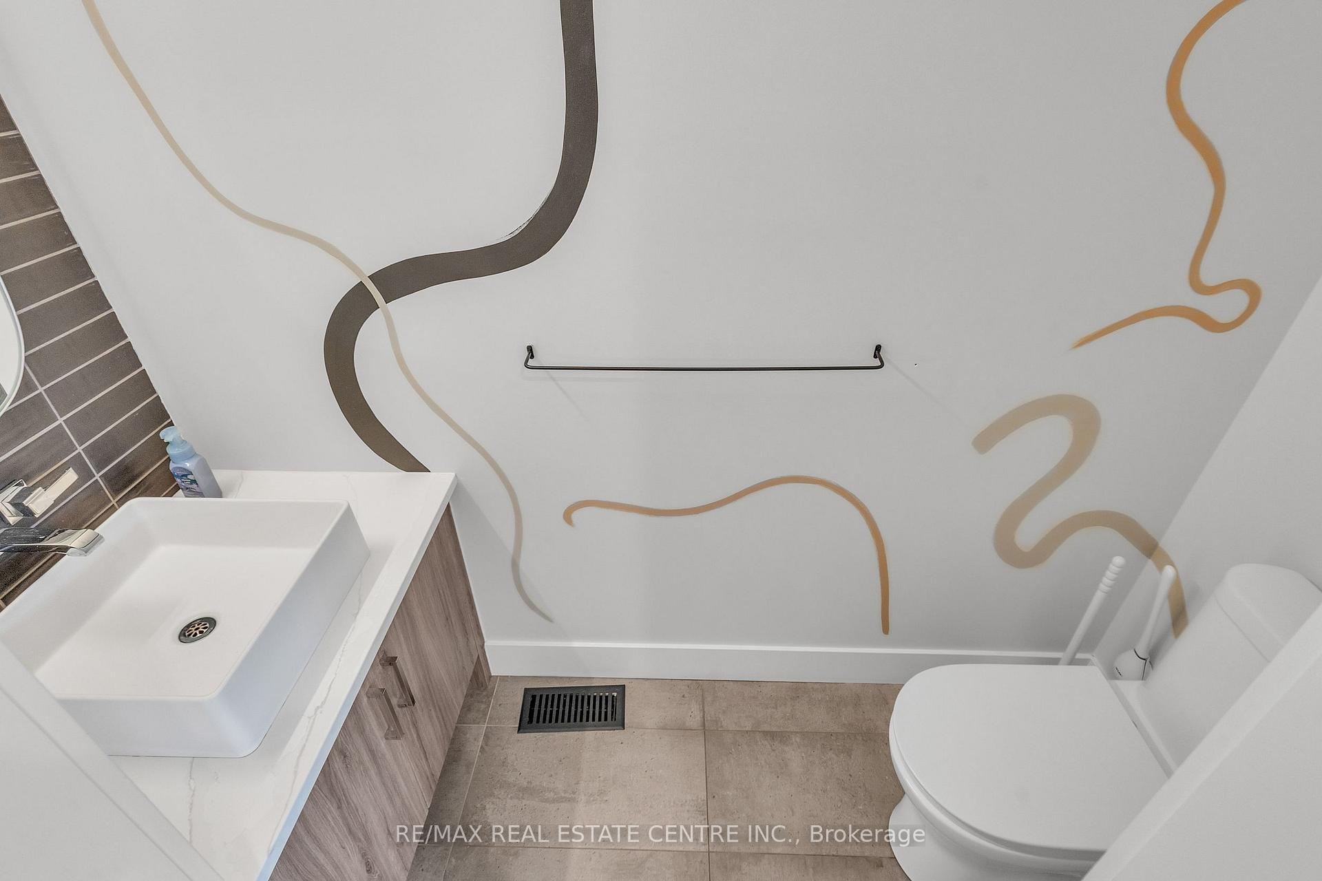 Photo 19 of 920 Thomas Pedder Court, Kitchener, Doon South — HOMEH