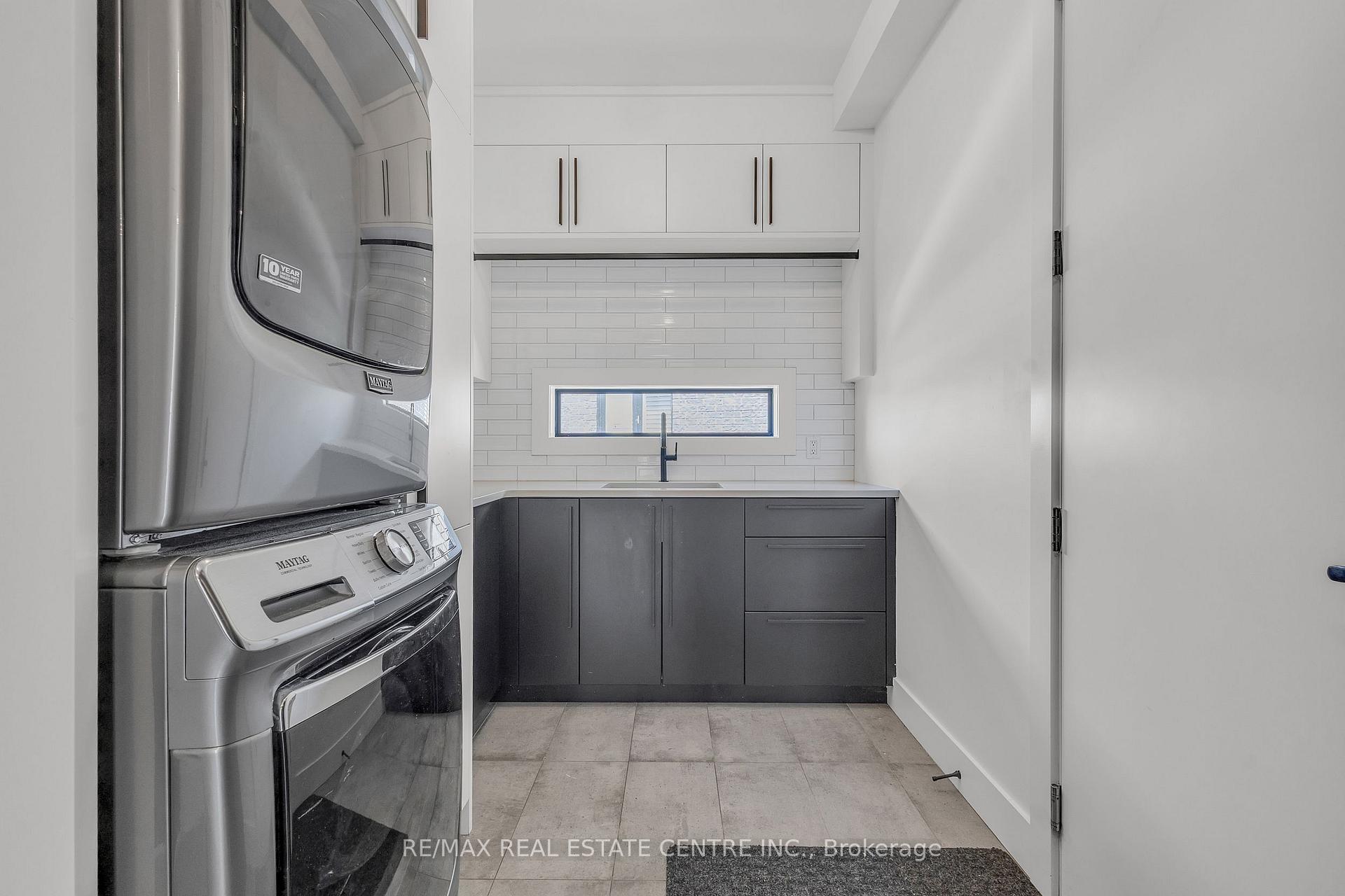 Photo 21 of 920 Thomas Pedder Court, Kitchener, Doon South — HOMEH