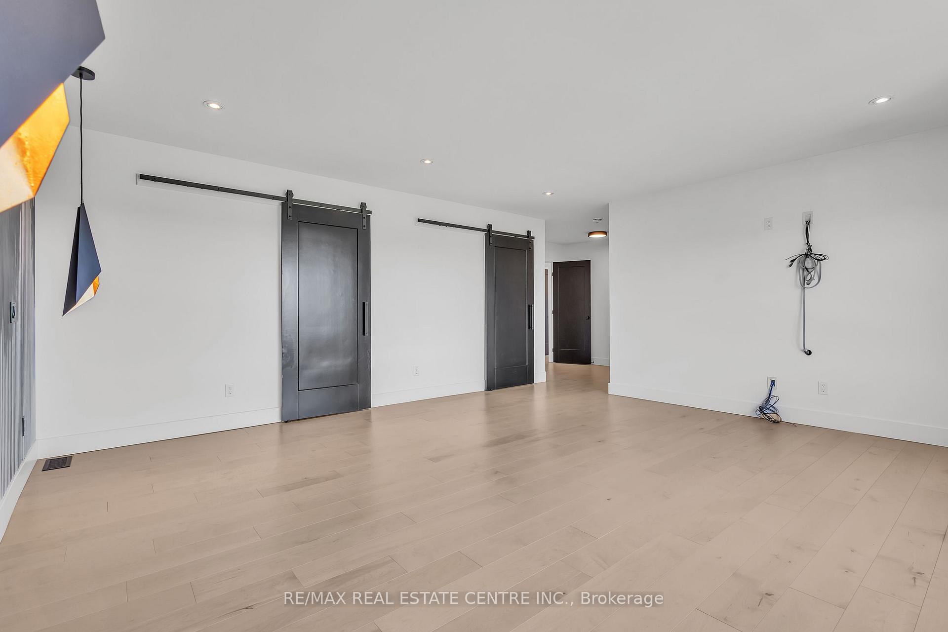 Photo 26 of 920 Thomas Pedder Court, Kitchener, Doon South — HOMEH