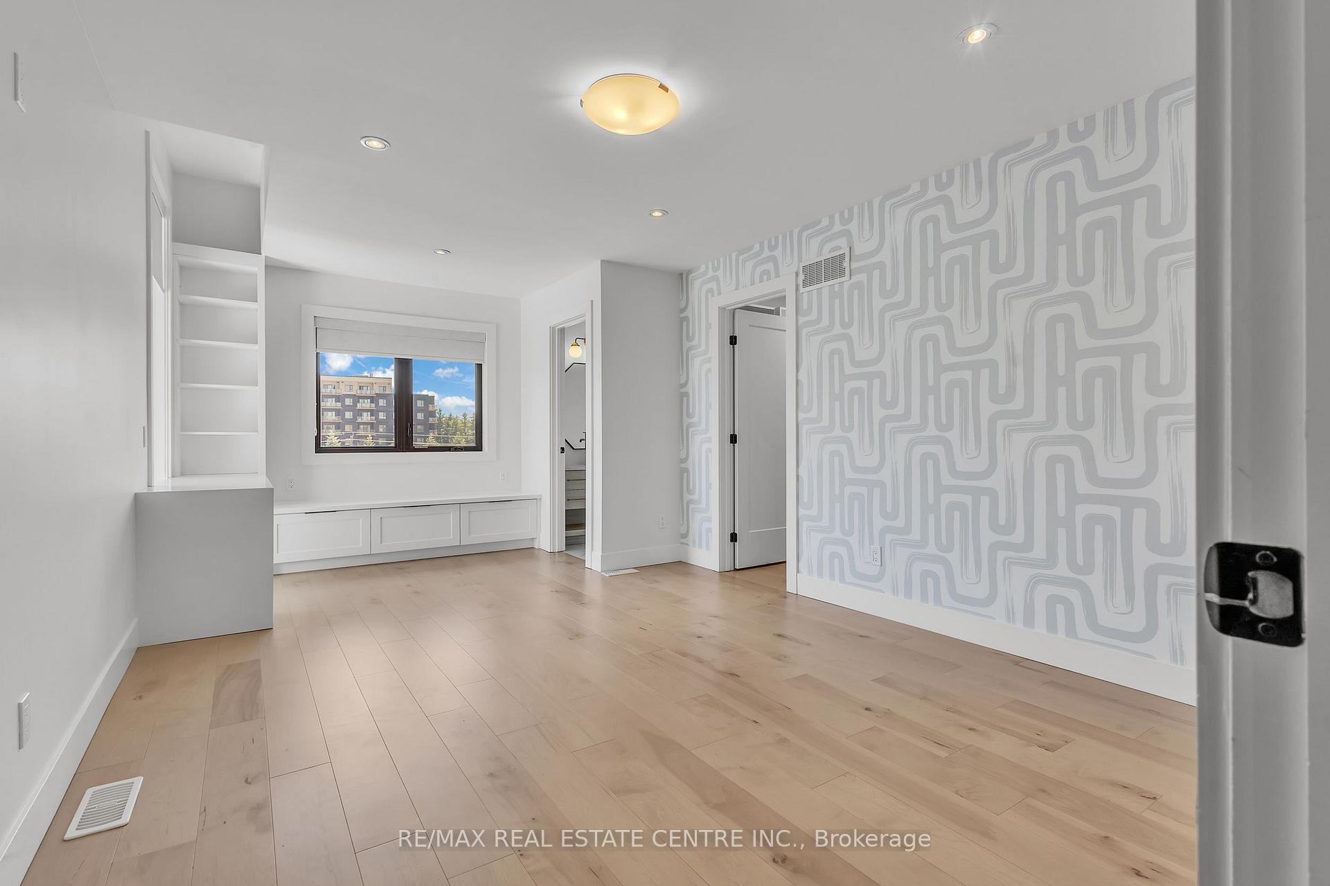 Photo 32 of 920 Thomas Pedder Court, Kitchener, Doon South — HOMEH