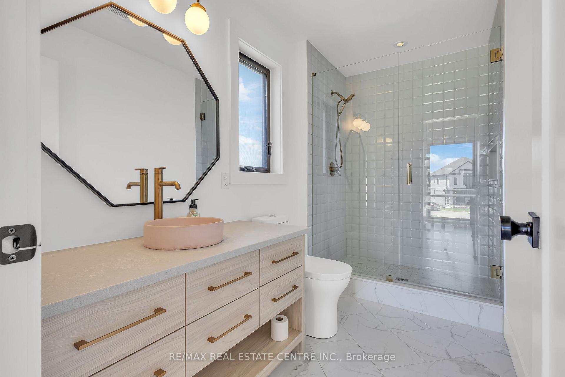 Photo 34 of 920 Thomas Pedder Court, Kitchener, Doon South — HOMEH