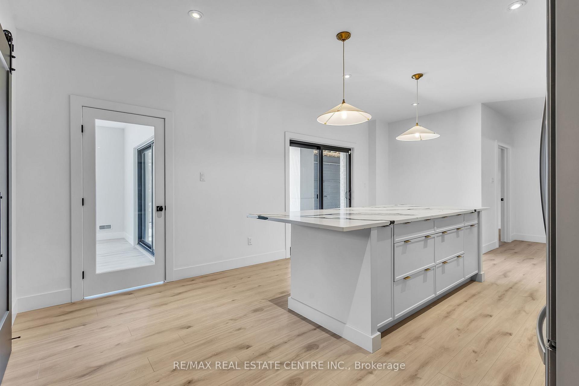 Photo 39 of 920 Thomas Pedder Court, Kitchener, Doon South — HOMEH