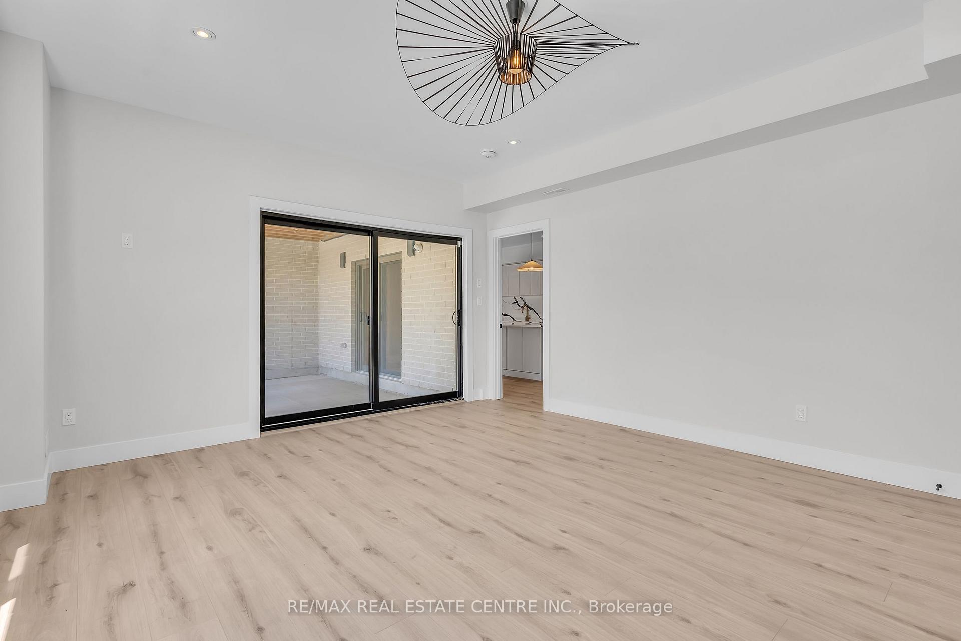 Photo 44 of 920 Thomas Pedder Court, Kitchener, Doon South — HOMEH
