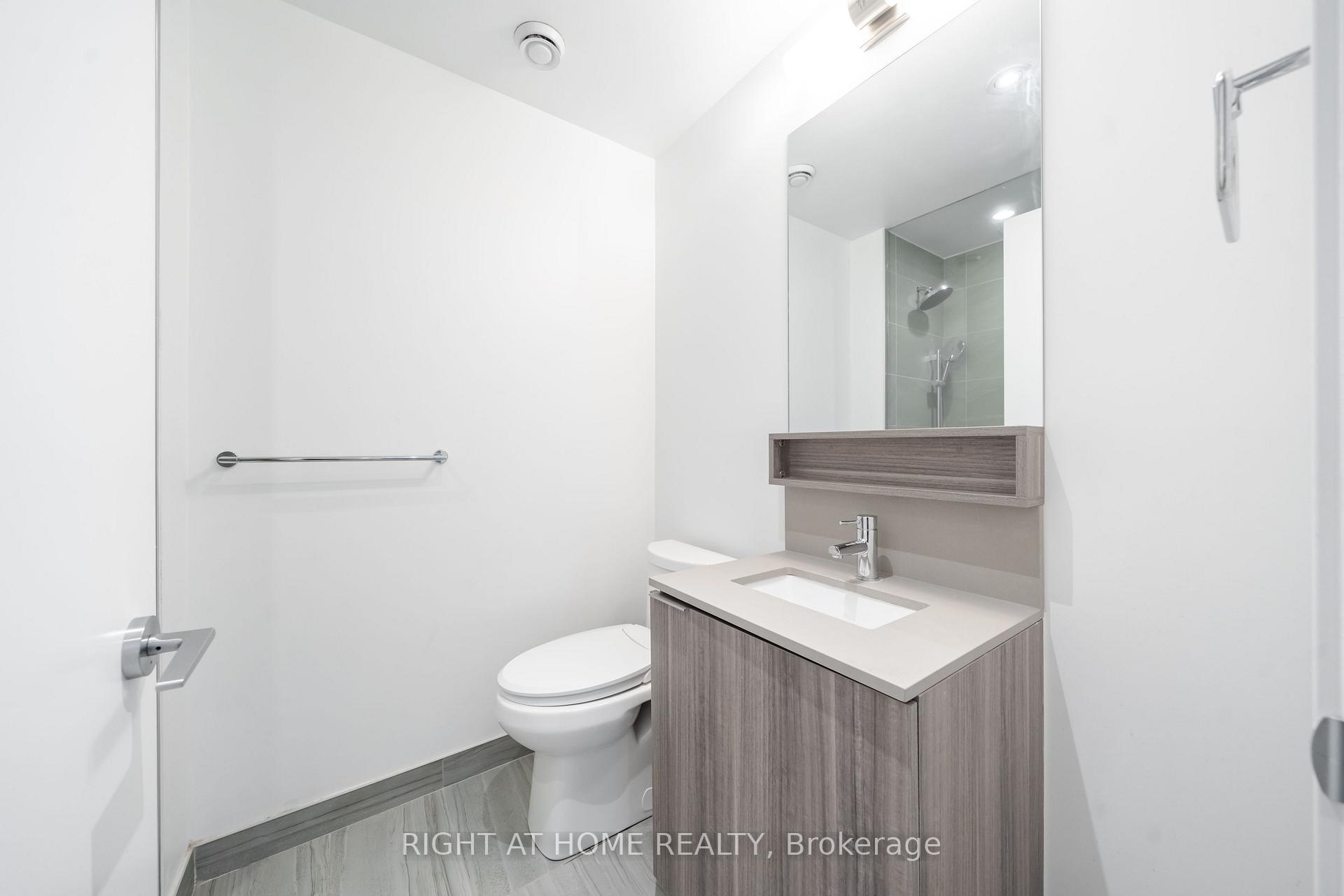 Photo 10 of Unit 1005, 5 Buttermill Avenue, Vaughan, Vaughan Corporate Centre — HOMEH