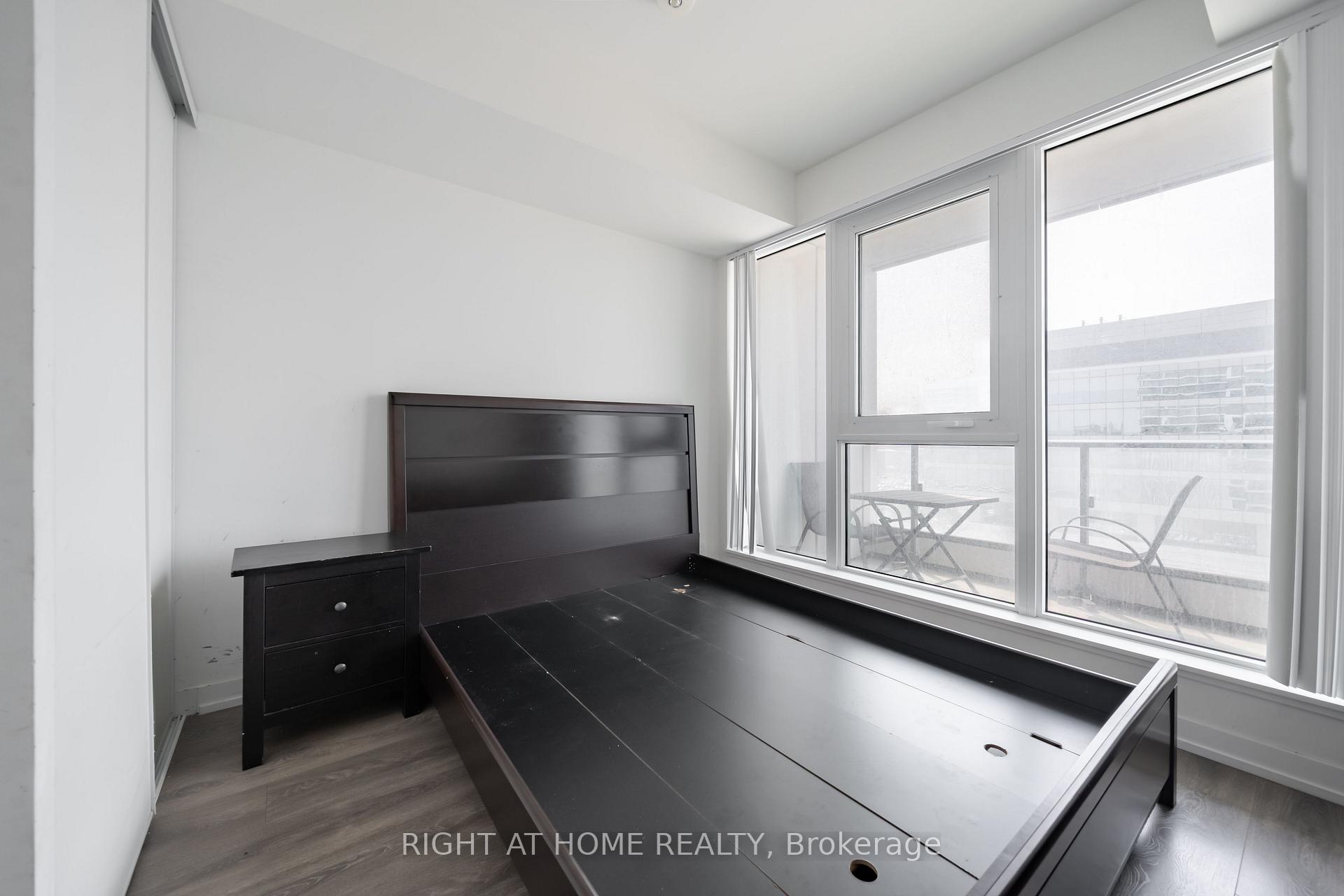 Photo 17 of Unit 1005, 5 Buttermill Avenue, Vaughan, Vaughan Corporate Centre — HOMEH