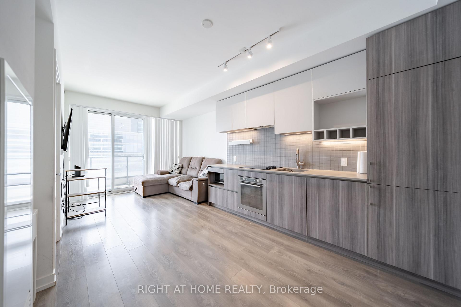 Photo 21 of Unit 1005, 5 Buttermill Avenue, Vaughan, Vaughan Corporate Centre — HOMEH