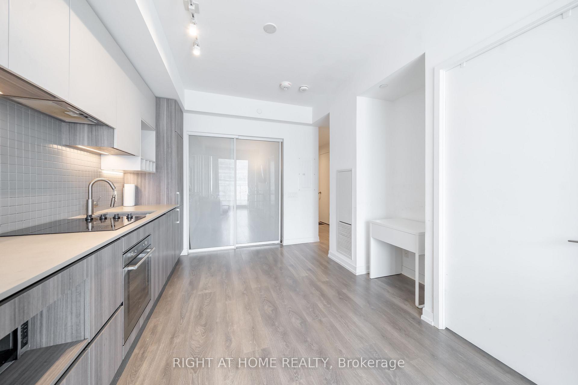 Photo 26 of Unit 1005, 5 Buttermill Avenue, Vaughan, Vaughan Corporate Centre — HOMEH