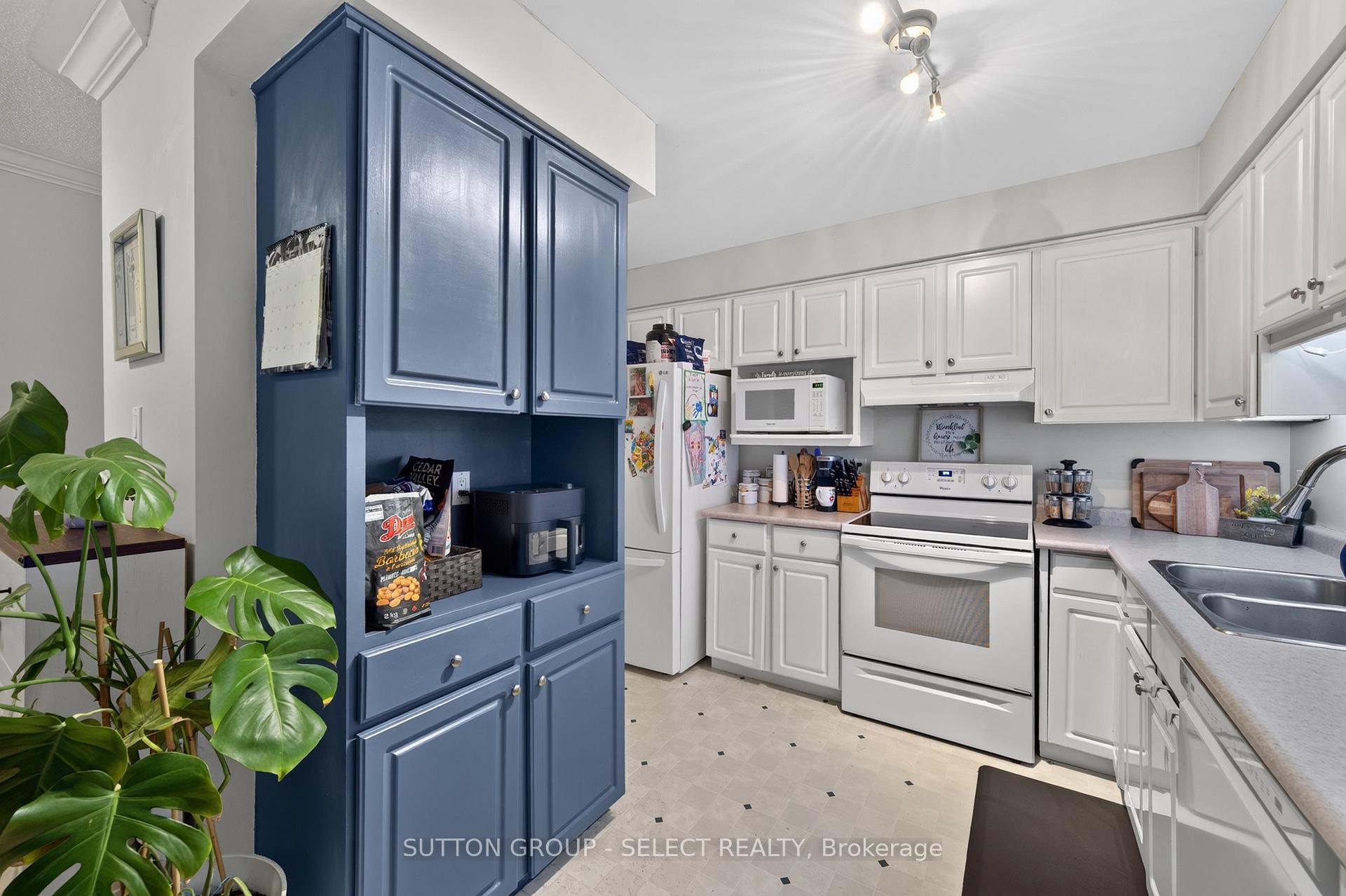 Photo 2 of Unit 21, 410 Ambleside Drive, London, North A — HOMEH