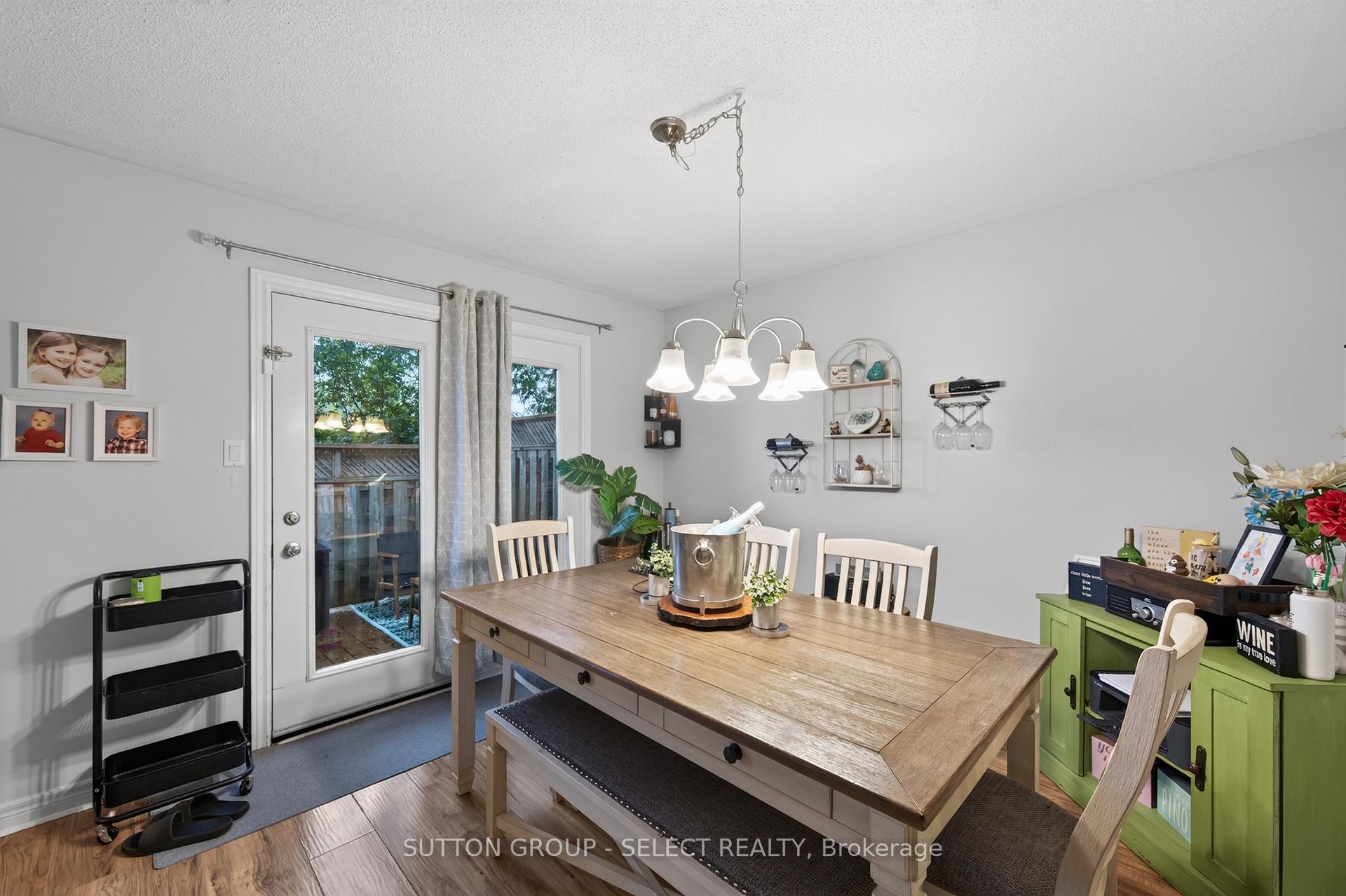 Photo 6 of Unit 21, 410 Ambleside Drive, London, North A — HOMEH