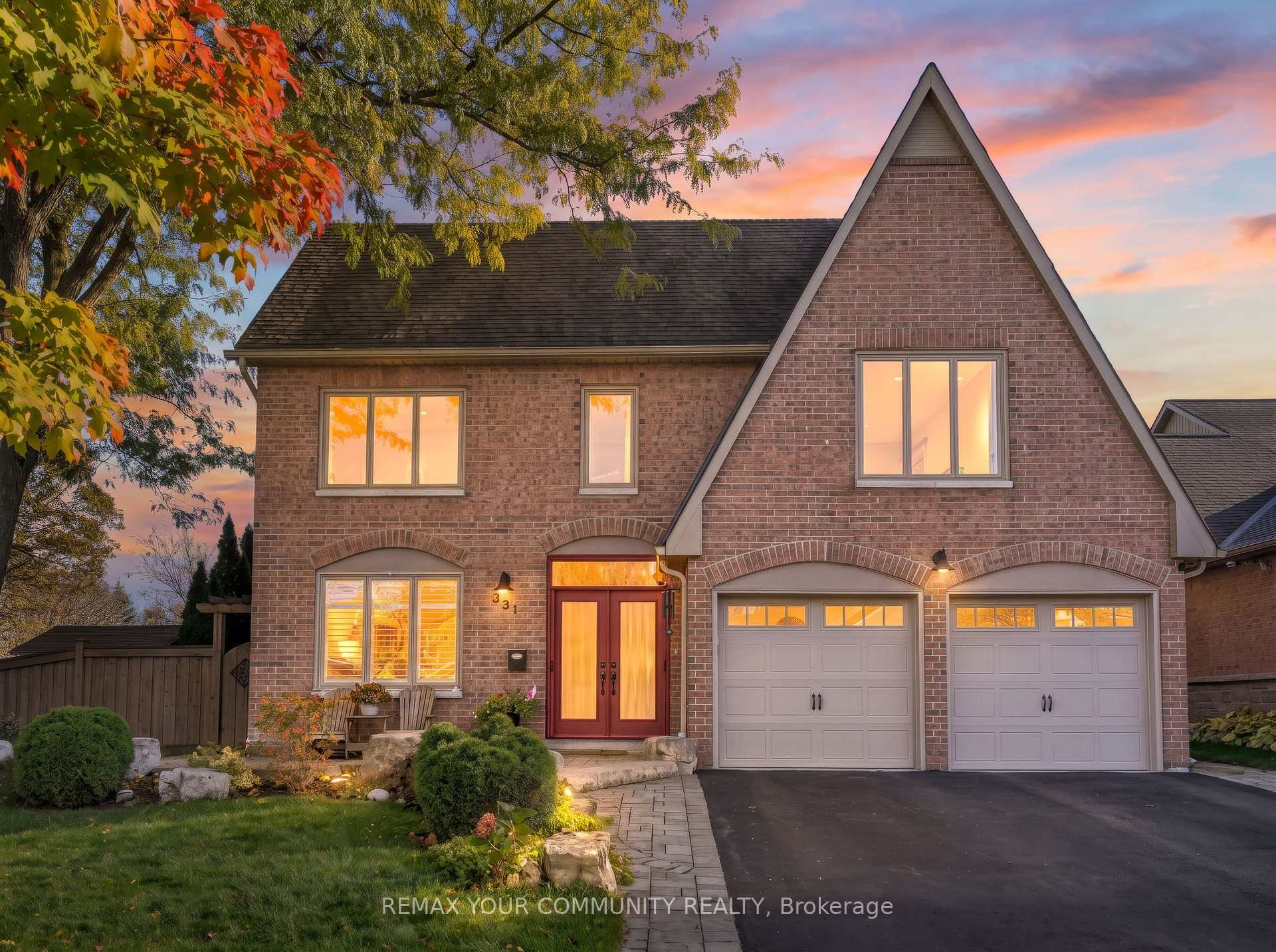 Photo 1 of 331 John Bowser Crescent, Newmarket, Glenway Estates — HOMEH