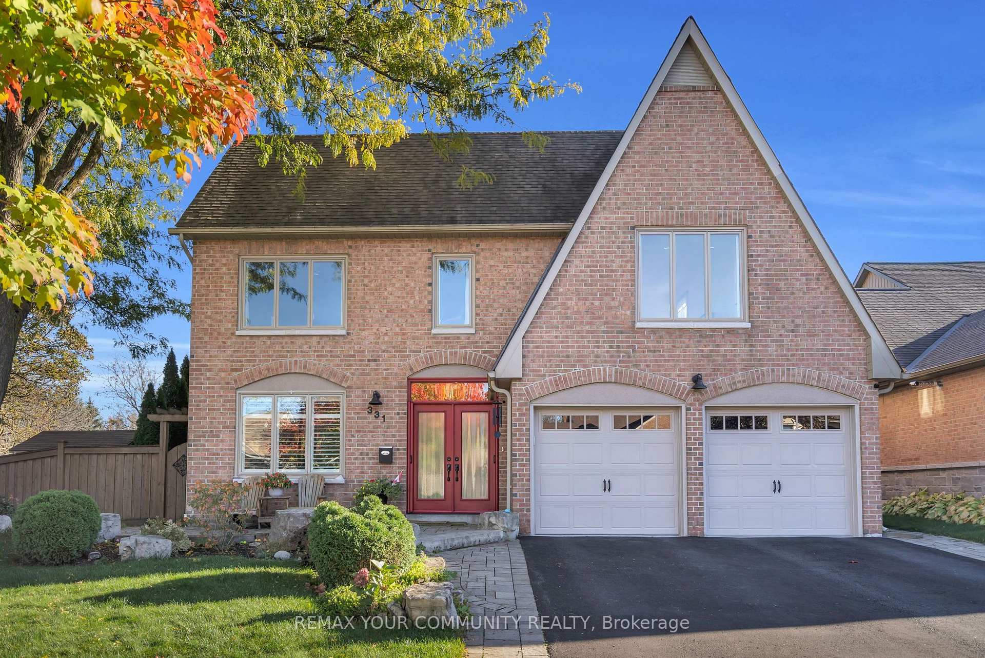 Photo 7 of 331 John Bowser Crescent, Newmarket, Glenway Estates — HOMEH