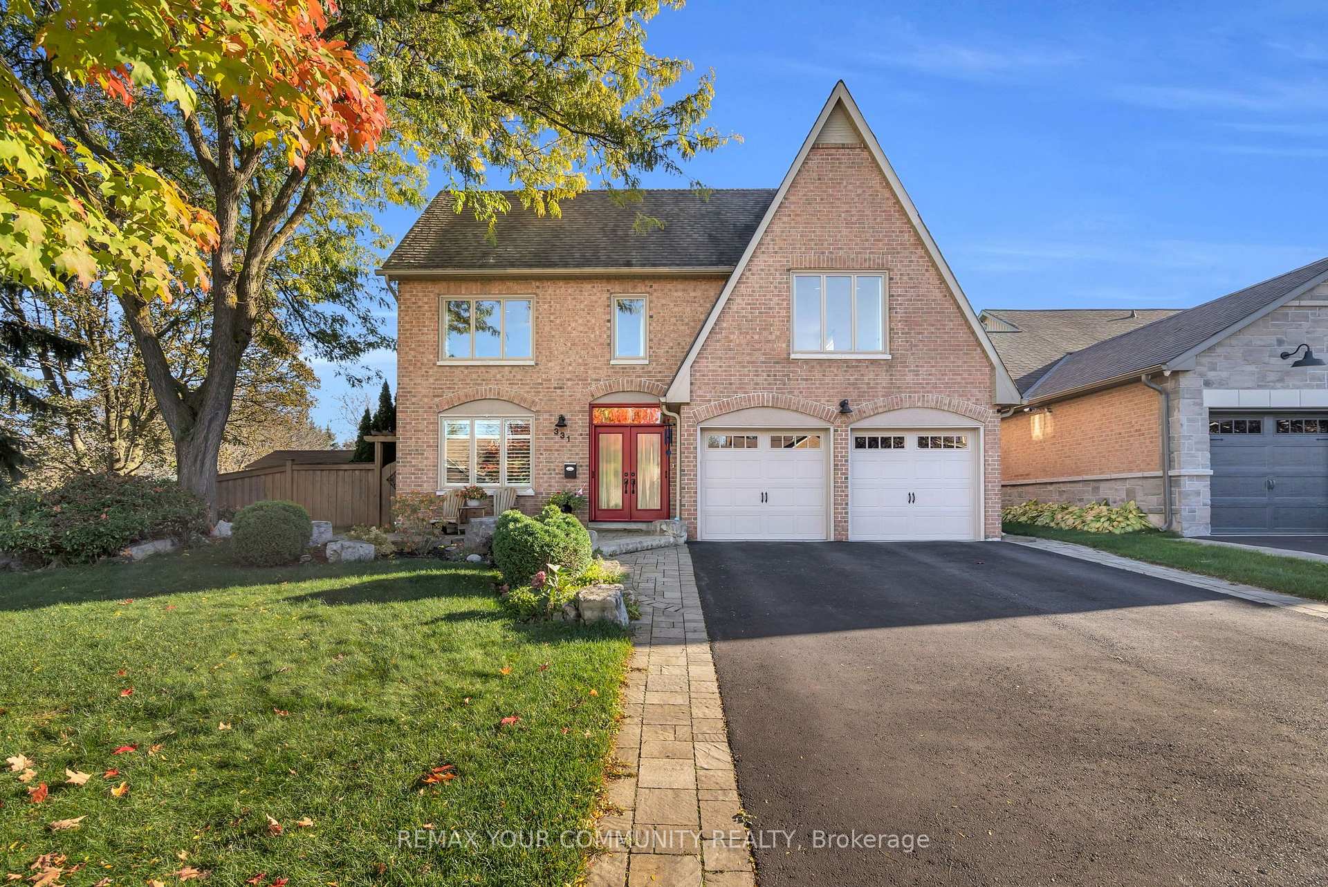 Photo 9 of 331 John Bowser Crescent, Newmarket, Glenway Estates — HOMEH
