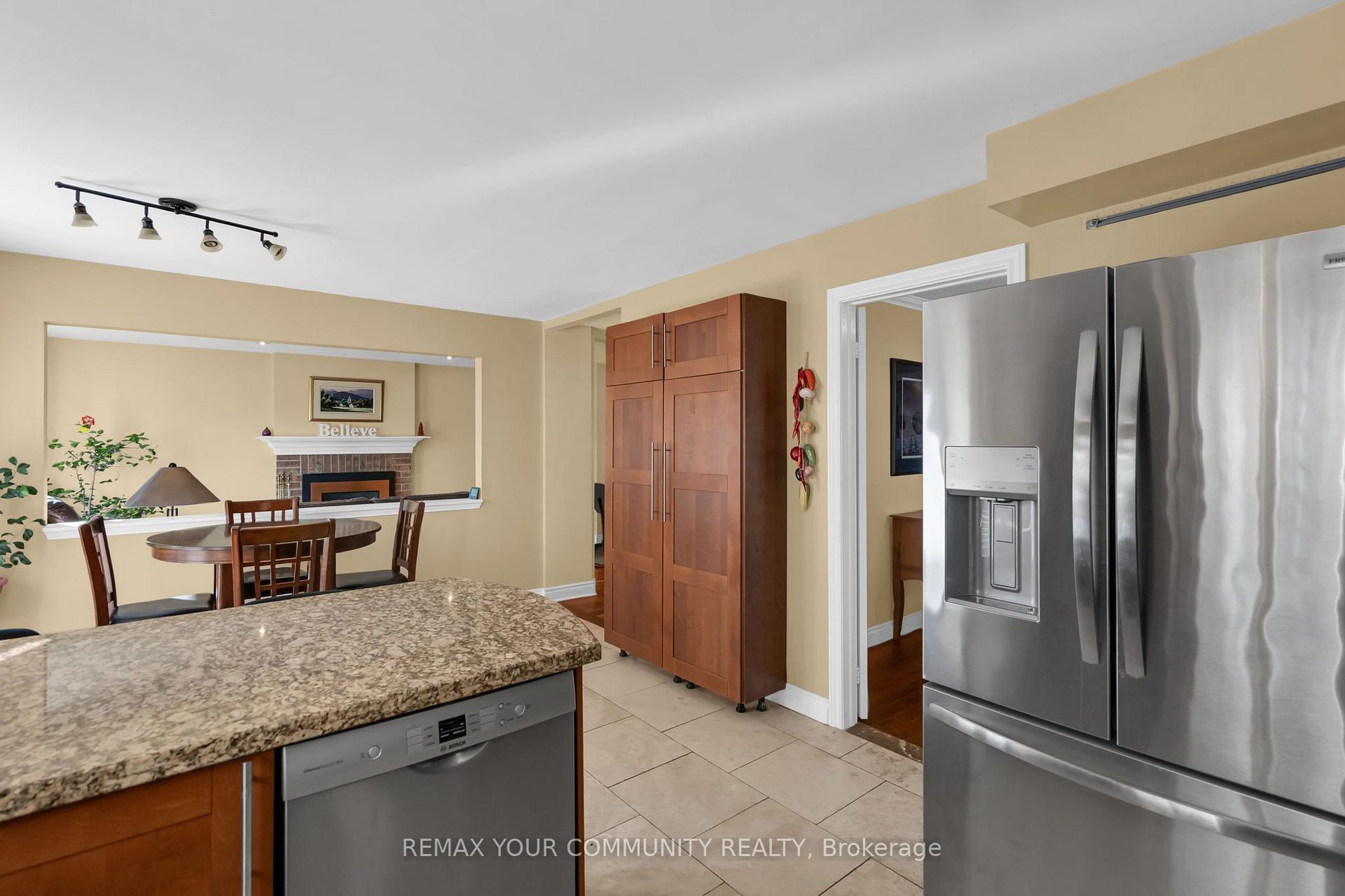 Photo 21 of 331 John Bowser Crescent, Newmarket, Glenway Estates — HOMEH