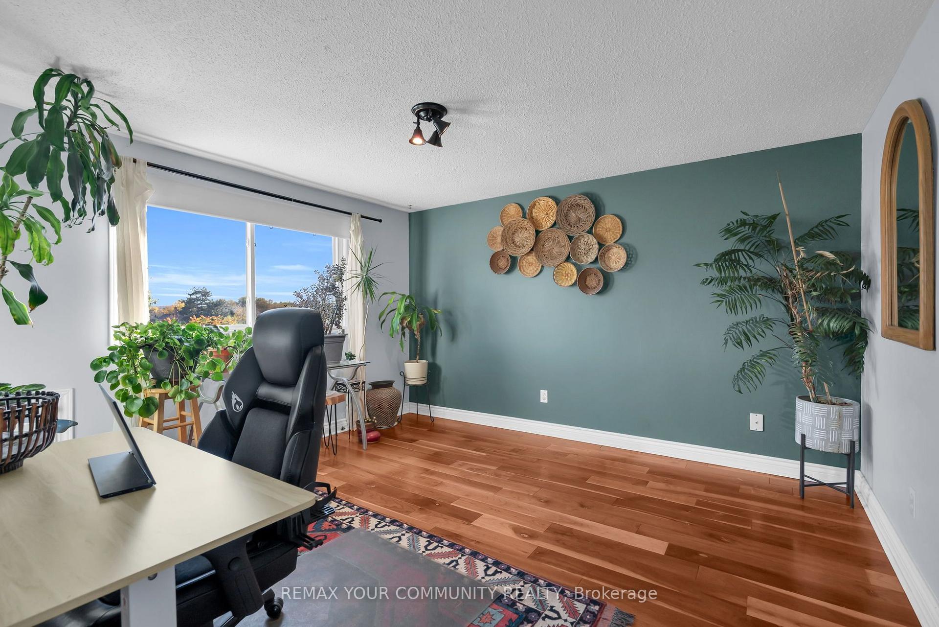 Photo 34 of 331 John Bowser Crescent, Newmarket, Glenway Estates — HOMEH