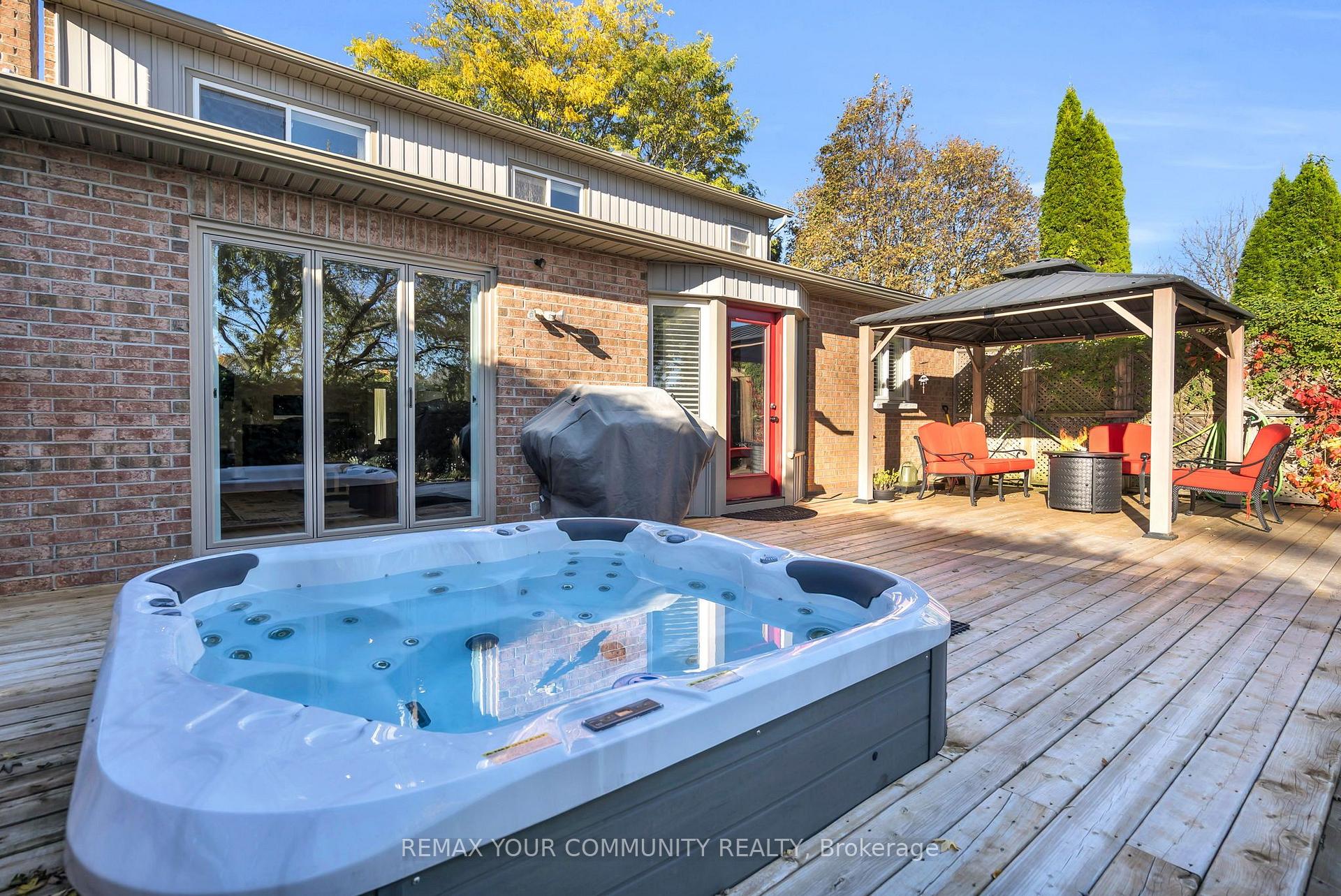 Photo 45 of 331 John Bowser Crescent, Newmarket, Glenway Estates — HOMEH