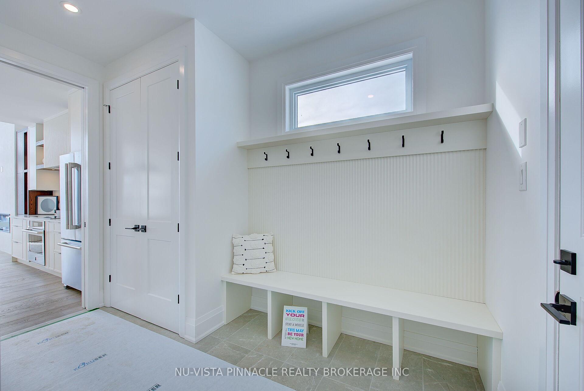 Photo 16 of 2259 Darwin Crescent, London, South V — HOMEH