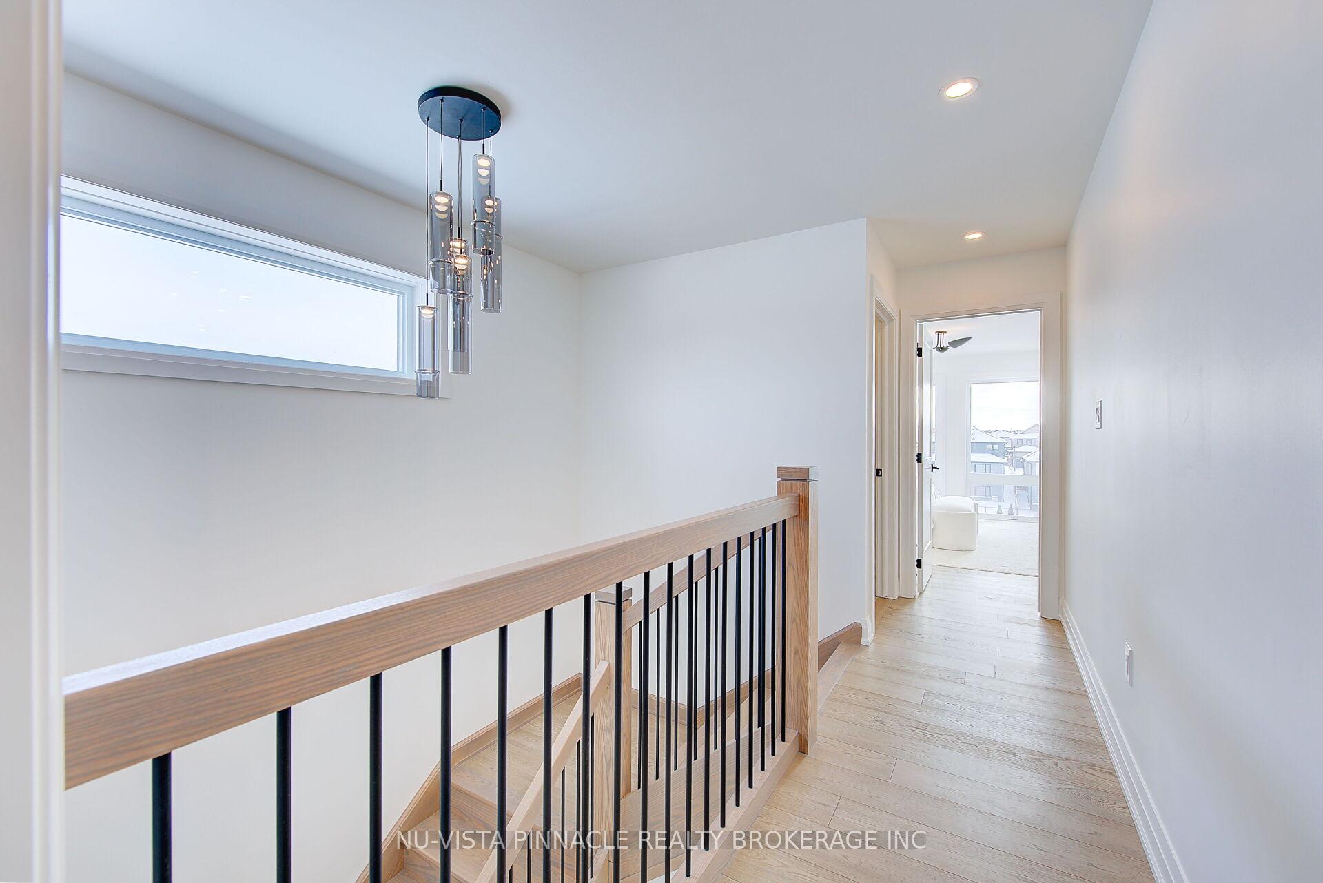 Photo 25 of 2259 Darwin Crescent, London, South V — HOMEH
