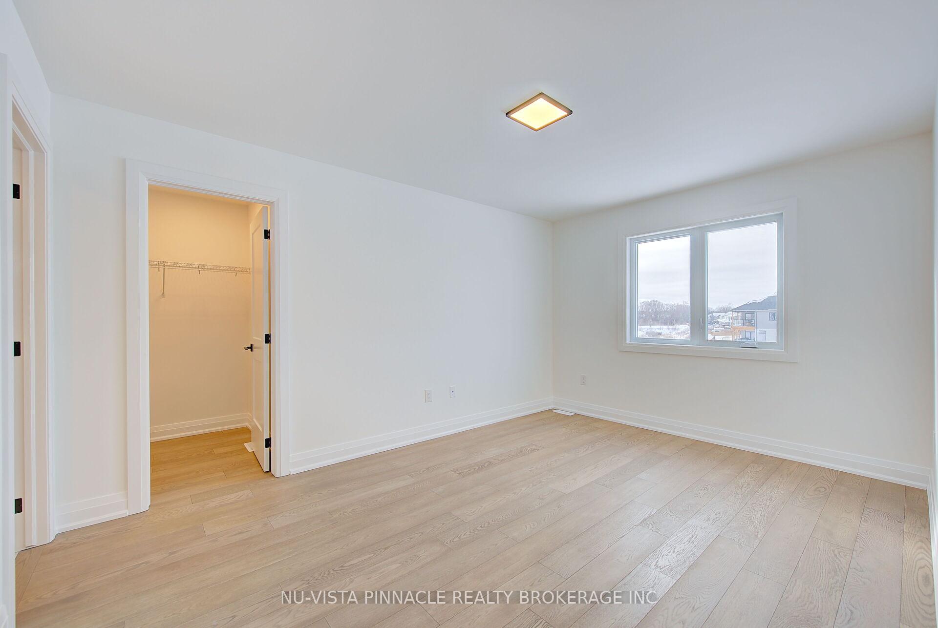 Photo 32 of 2259 Darwin Crescent, London, South V — HOMEH