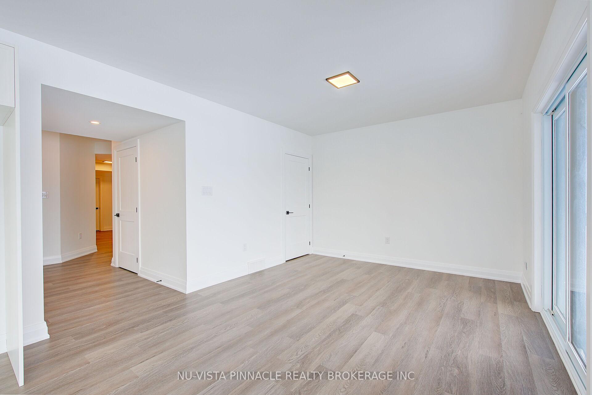 Photo 35 of 2259 Darwin Crescent, London, South V — HOMEH