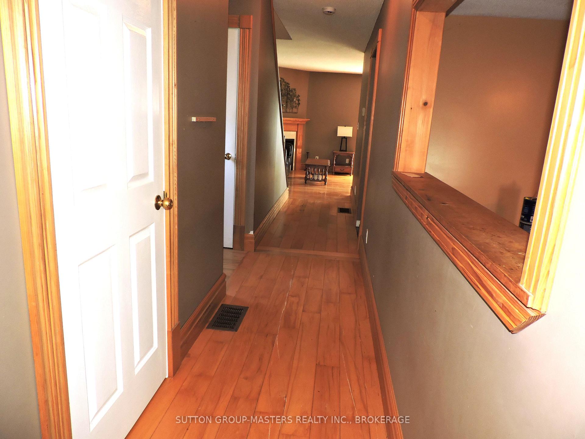 Photo 2 of 107 Davey Crescent S, Loyalist, Amherstview — HOMEH