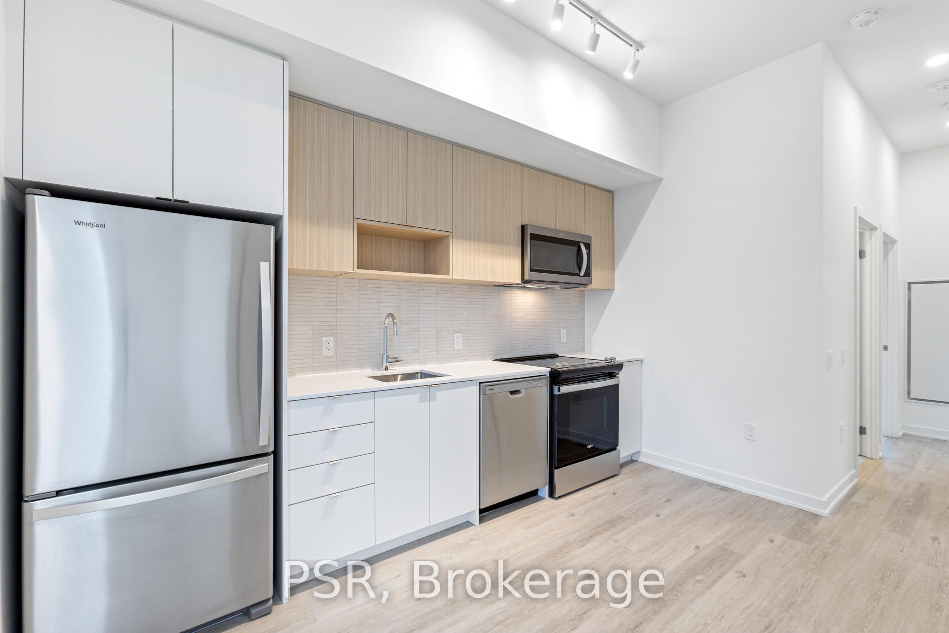 Photo 6 of Unit 110, 49 Broadfield Drive W, Etobicoke, Markland Wood — HOMEH
