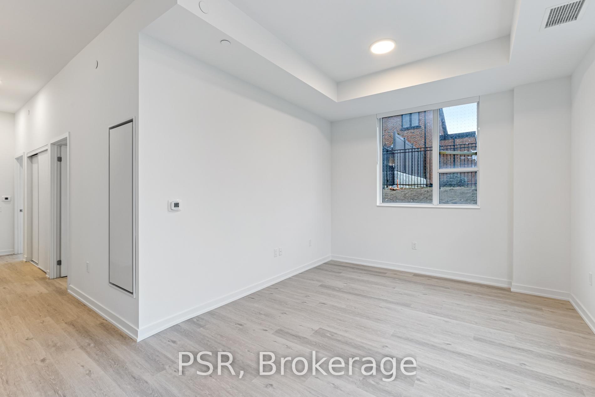 Photo 8 of Unit 110, 49 Broadfield Drive W, Etobicoke, Markland Wood — HOMEH