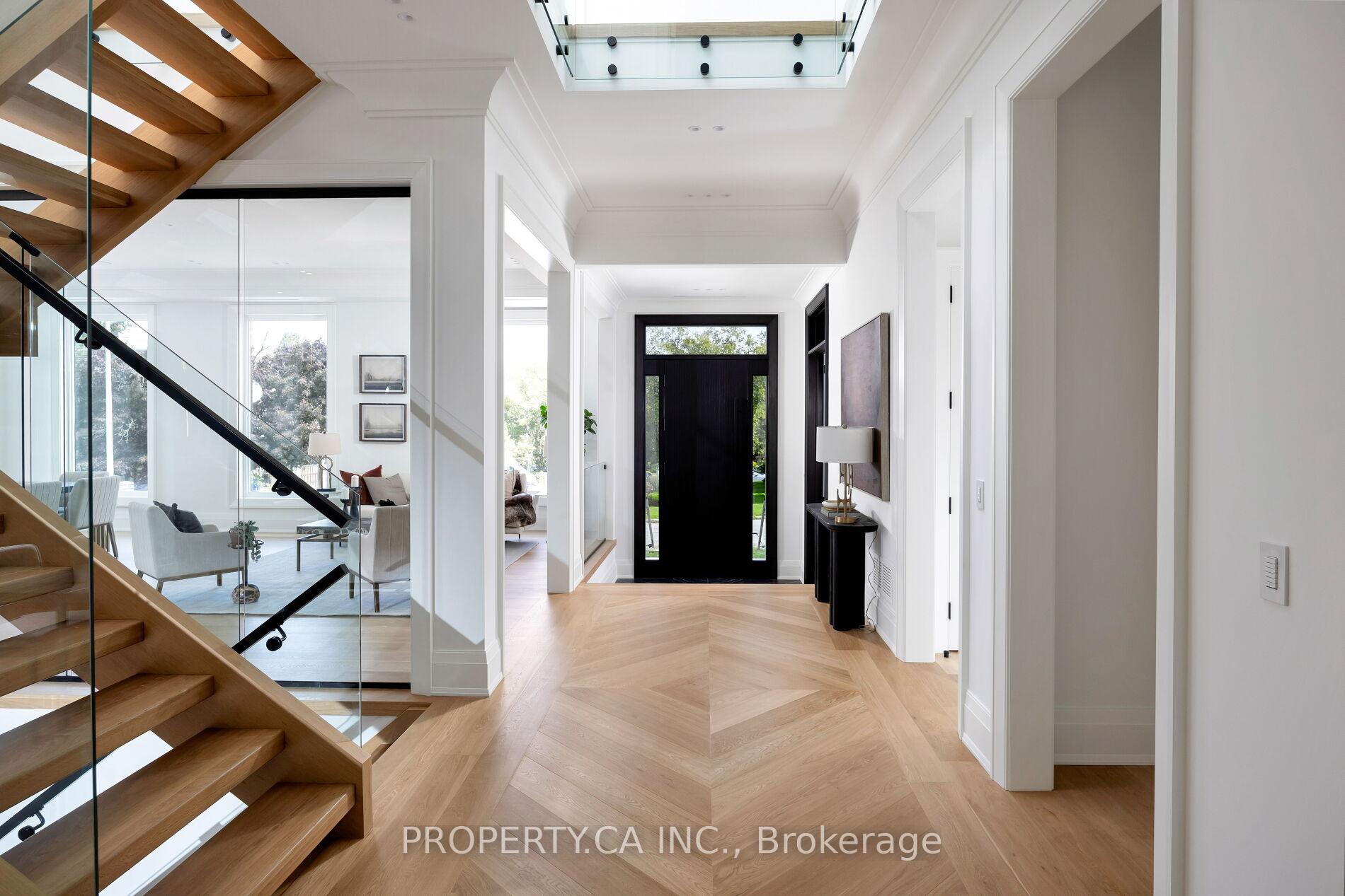 Photo 7 of 10 Grangemill Crescent, North York, Banbury-Don Mills — HOMEH