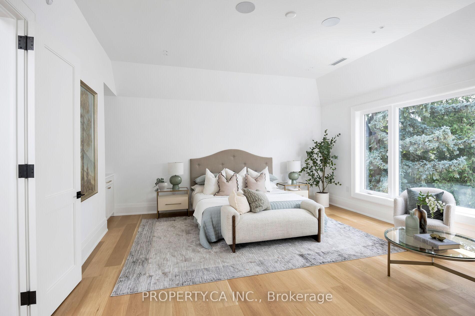 Photo 21 of 10 Grangemill Crescent, North York, Banbury-Don Mills — HOMEH