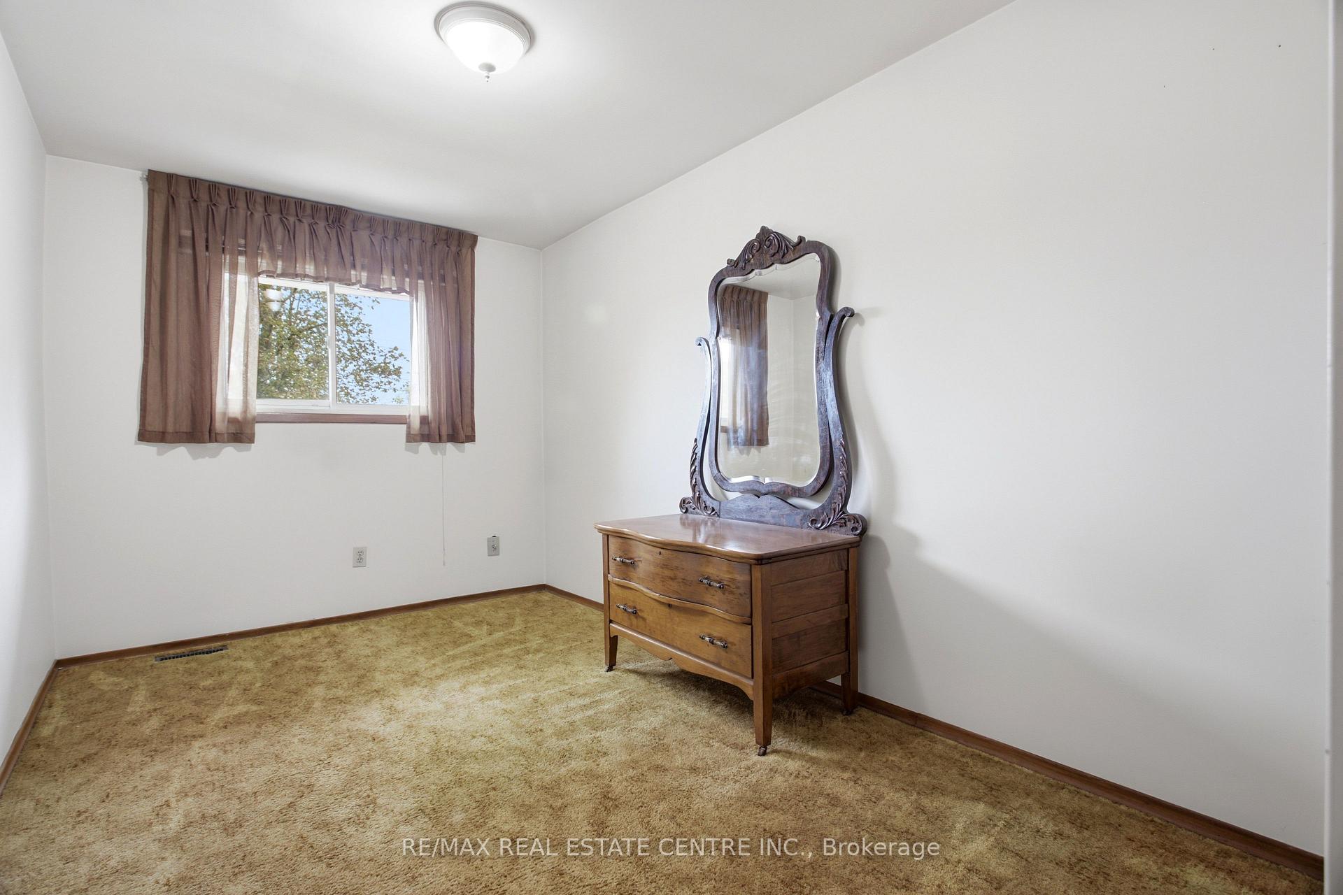 Photo 18 of 39 Sebas Court, Cambridge, Christopher-Champlain — HOMEH