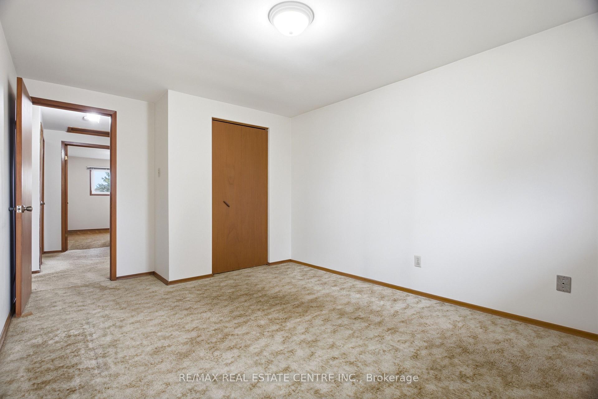 Photo 21 of 39 Sebas Court, Cambridge, Christopher-Champlain — HOMEH
