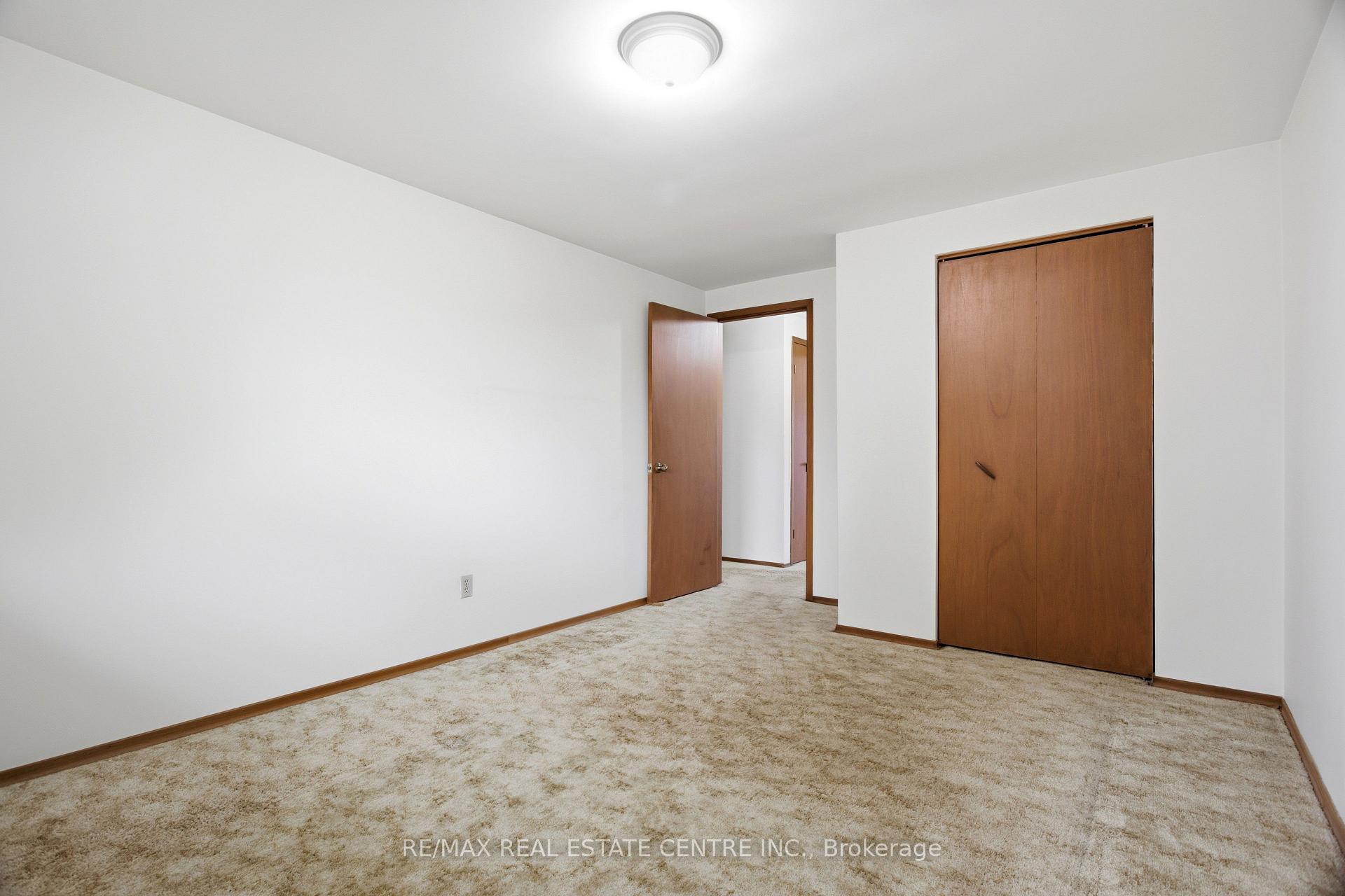 Photo 22 of 39 Sebas Court, Cambridge, Christopher-Champlain — HOMEH