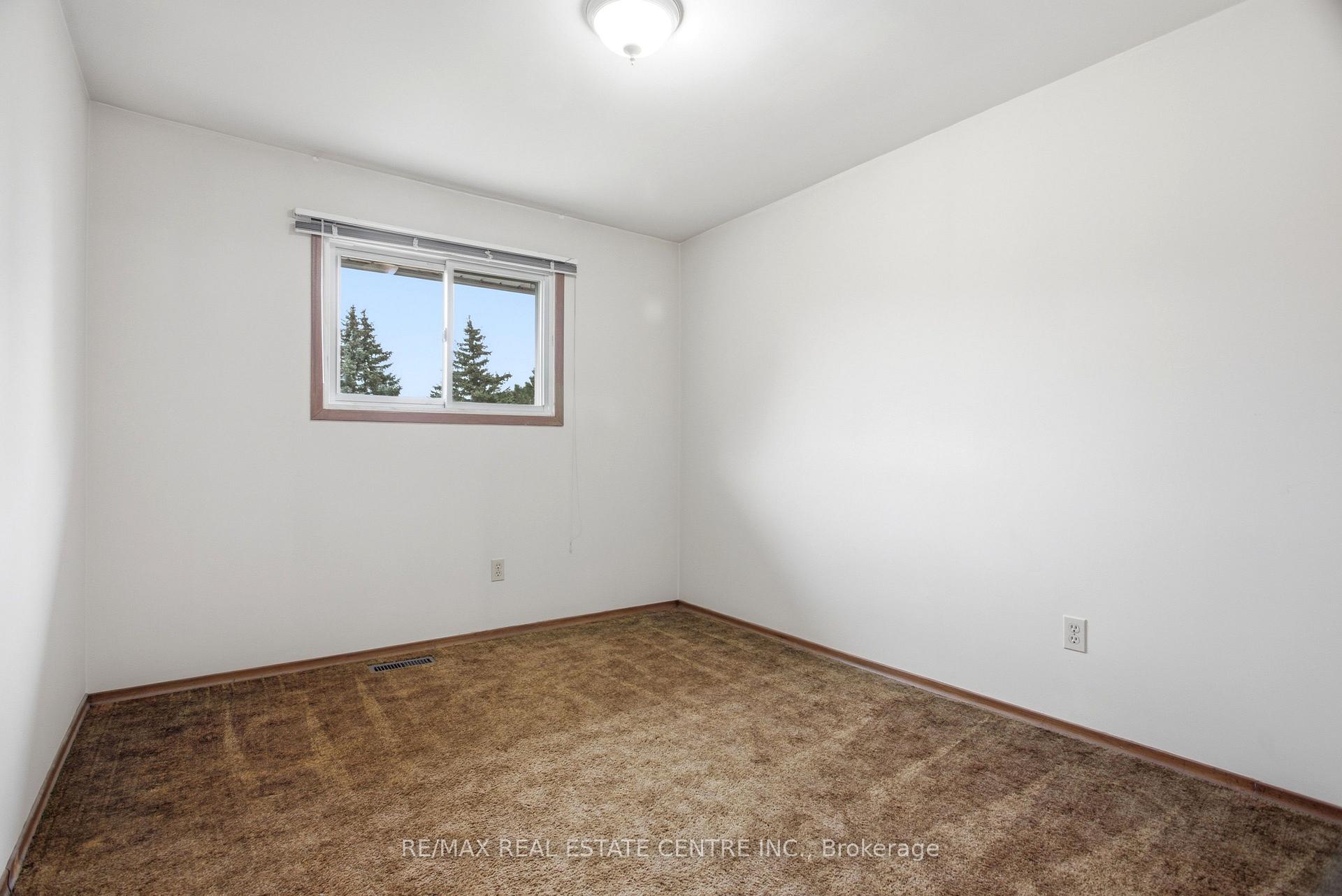 Photo 26 of 39 Sebas Court, Cambridge, Christopher-Champlain — HOMEH