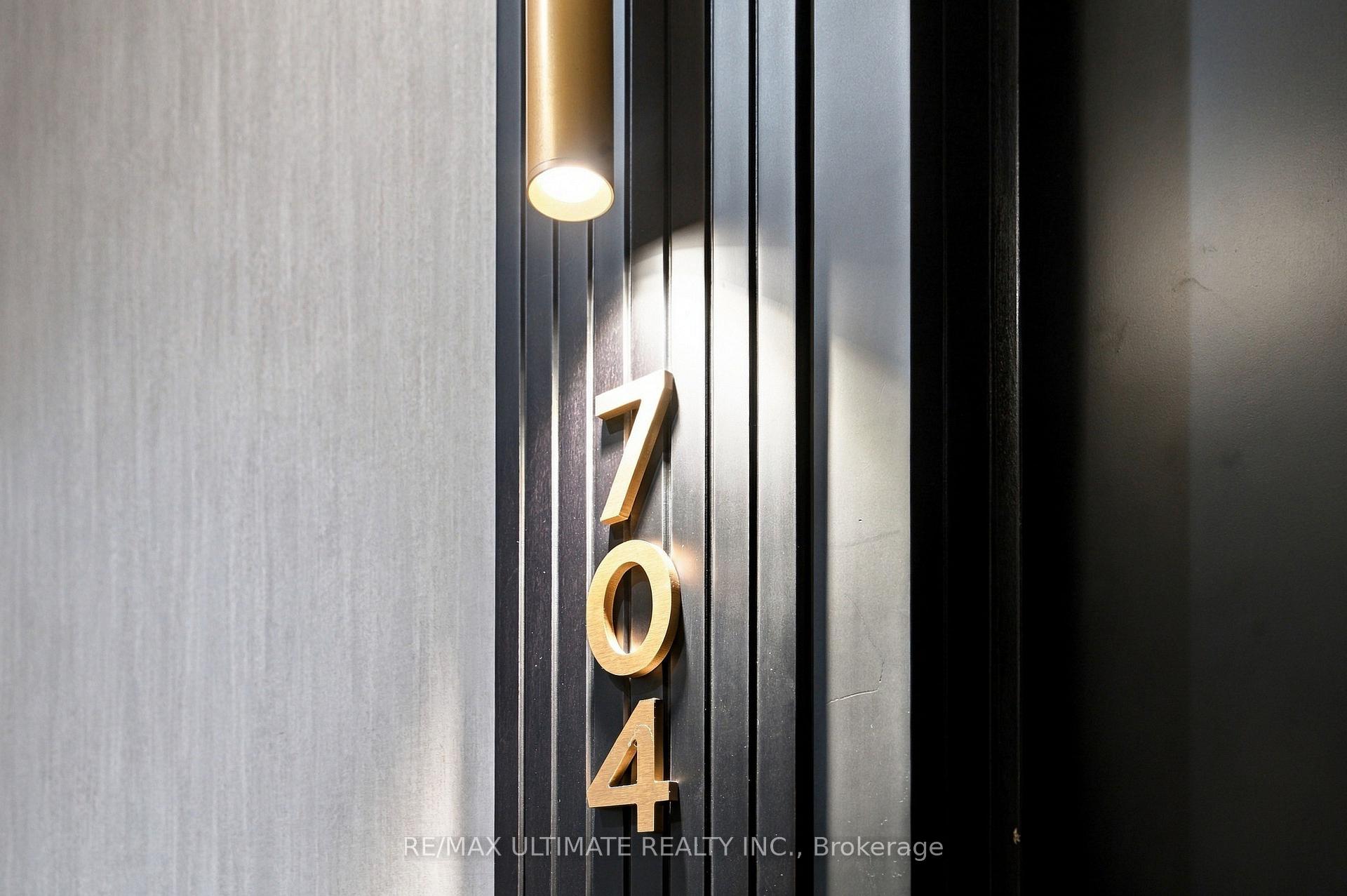 Photo 3 of Unit 704, 5 Lakeview Avenue, Toronto, Trinity-Bellwoods — HOMEH