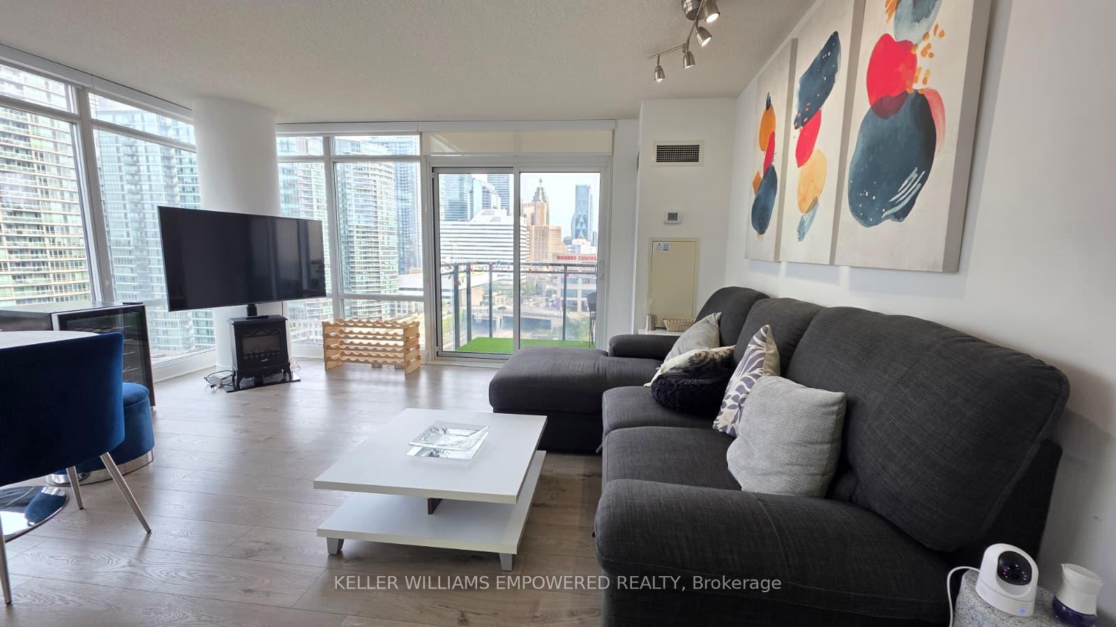 Photo 8 of Unit 1603, 4K Spadina Avenue, Toronto, Waterfront Communities — HOMEH