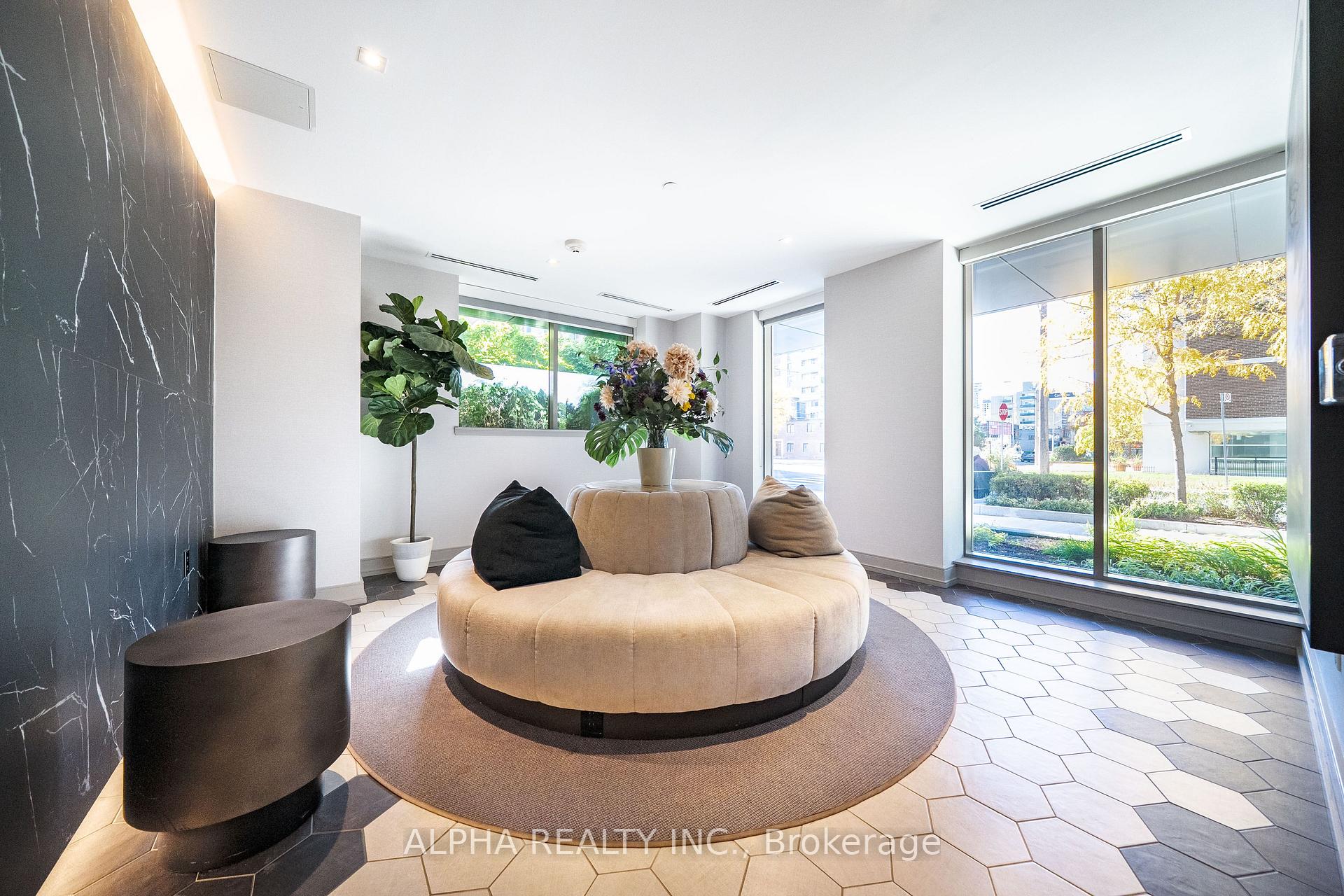Photo 5 of Unit 510, 1 Cardiff Road, Toronto, Mount Pleasant East — HOMEH