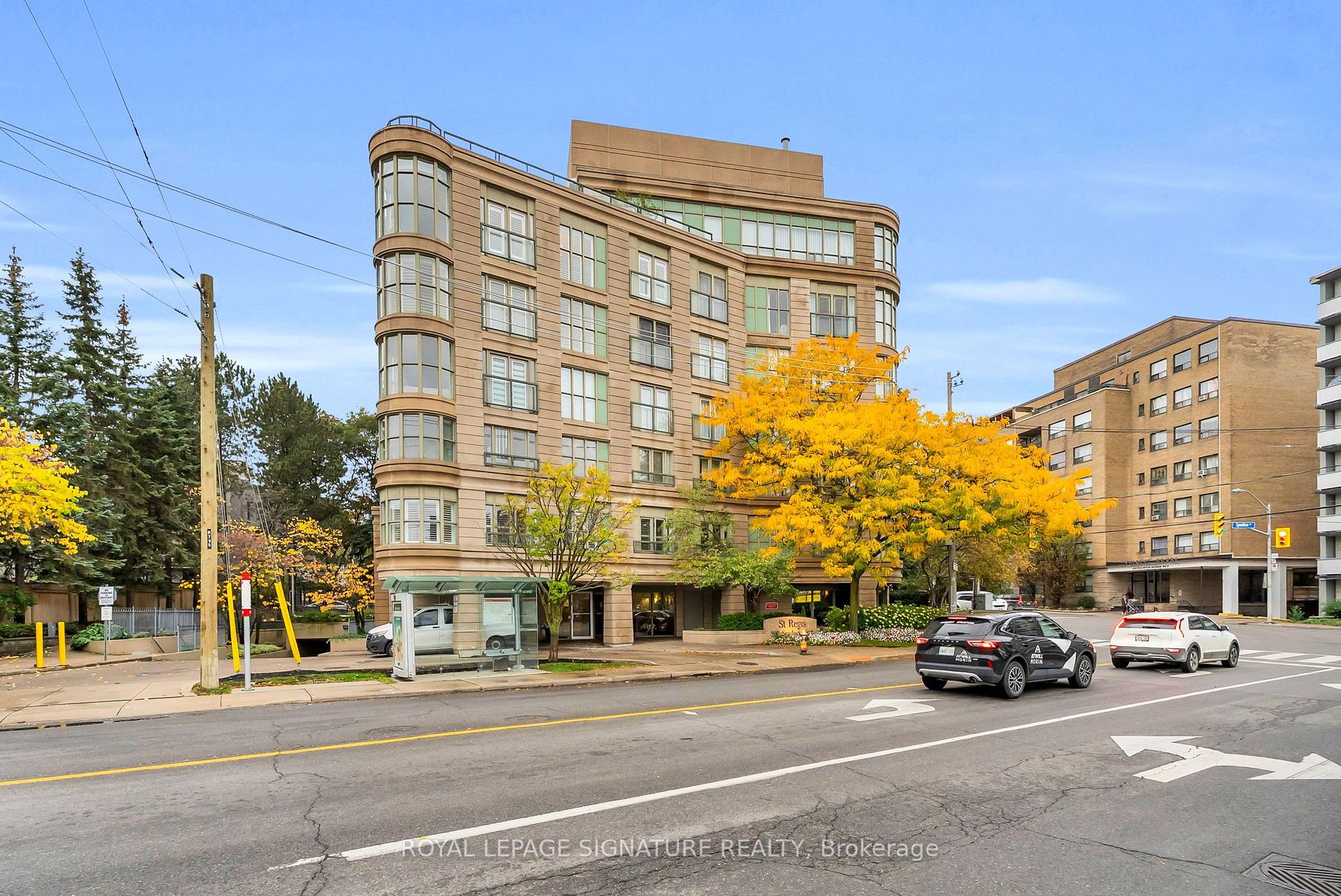 Photo 3 of Unit 301, 800 Spadina Road, Toronto, Forest Hill South — HOMEH