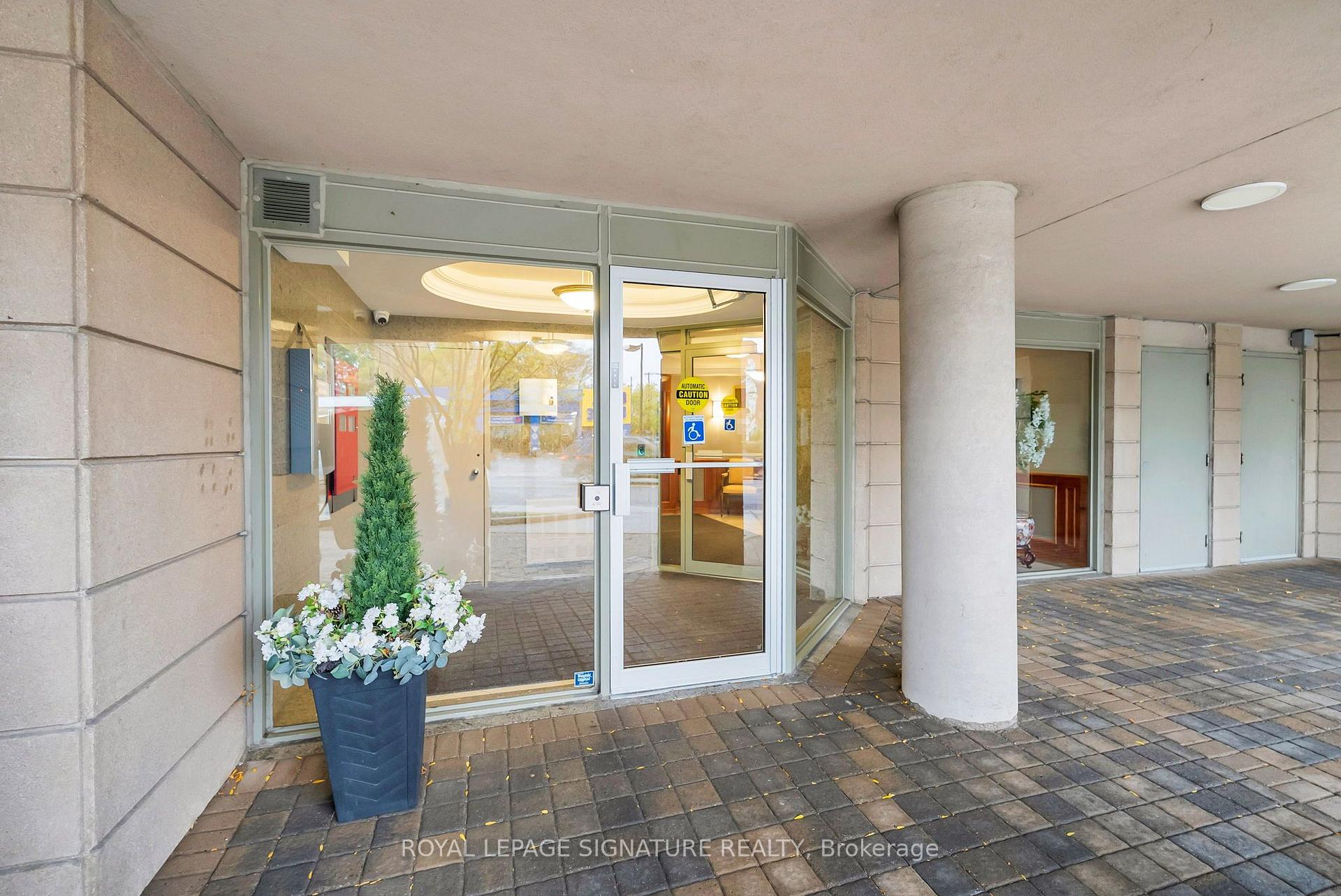 Photo 7 of Unit 301, 800 Spadina Road, Toronto, Forest Hill South — HOMEH