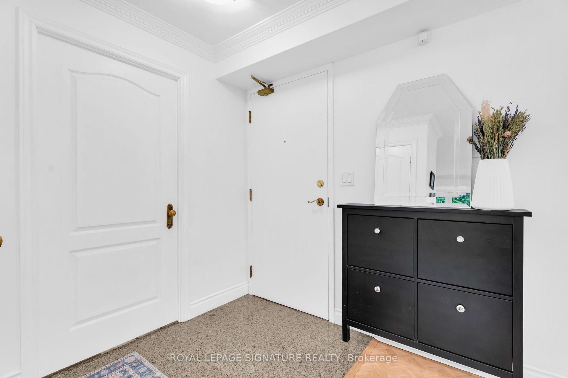 Photo 8 of Unit 301, 800 Spadina Road, Toronto, Forest Hill South — HOMEH