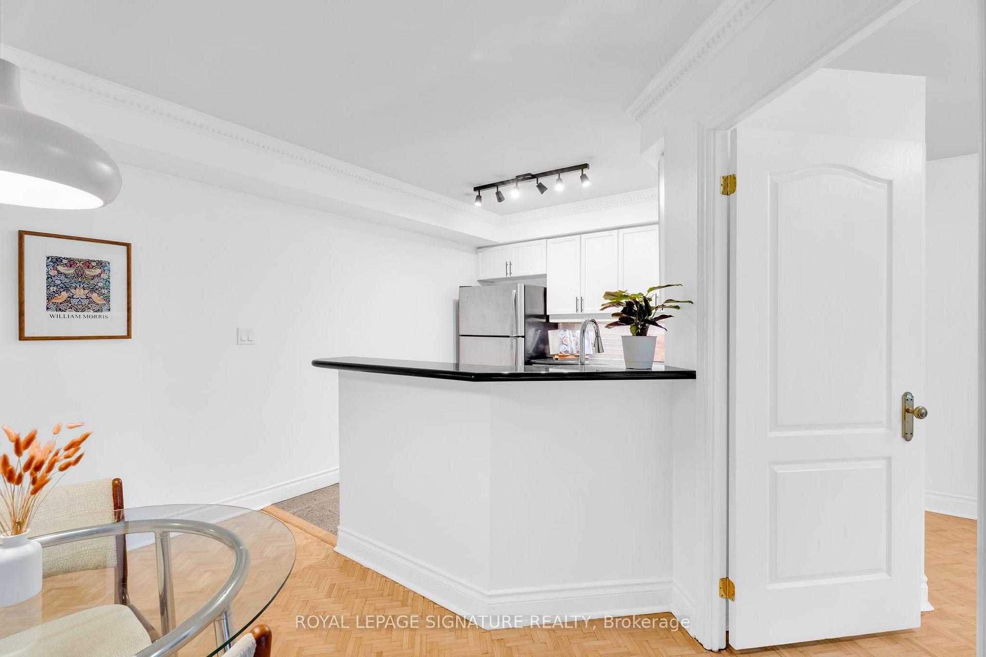 Photo 11 of Unit 301, 800 Spadina Road, Toronto, Forest Hill South — HOMEH