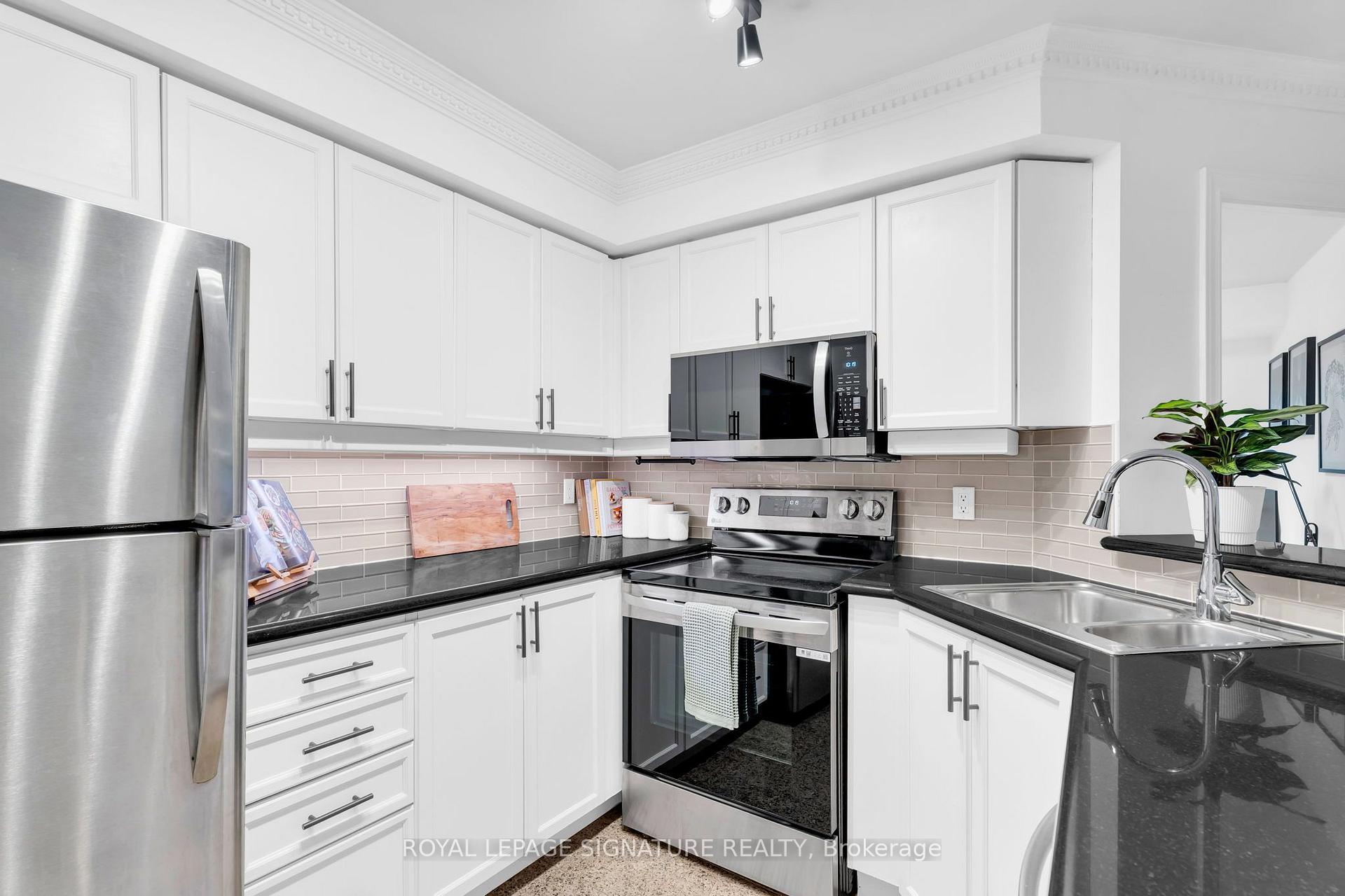 Photo 15 of Unit 301, 800 Spadina Road, Toronto, Forest Hill South — HOMEH