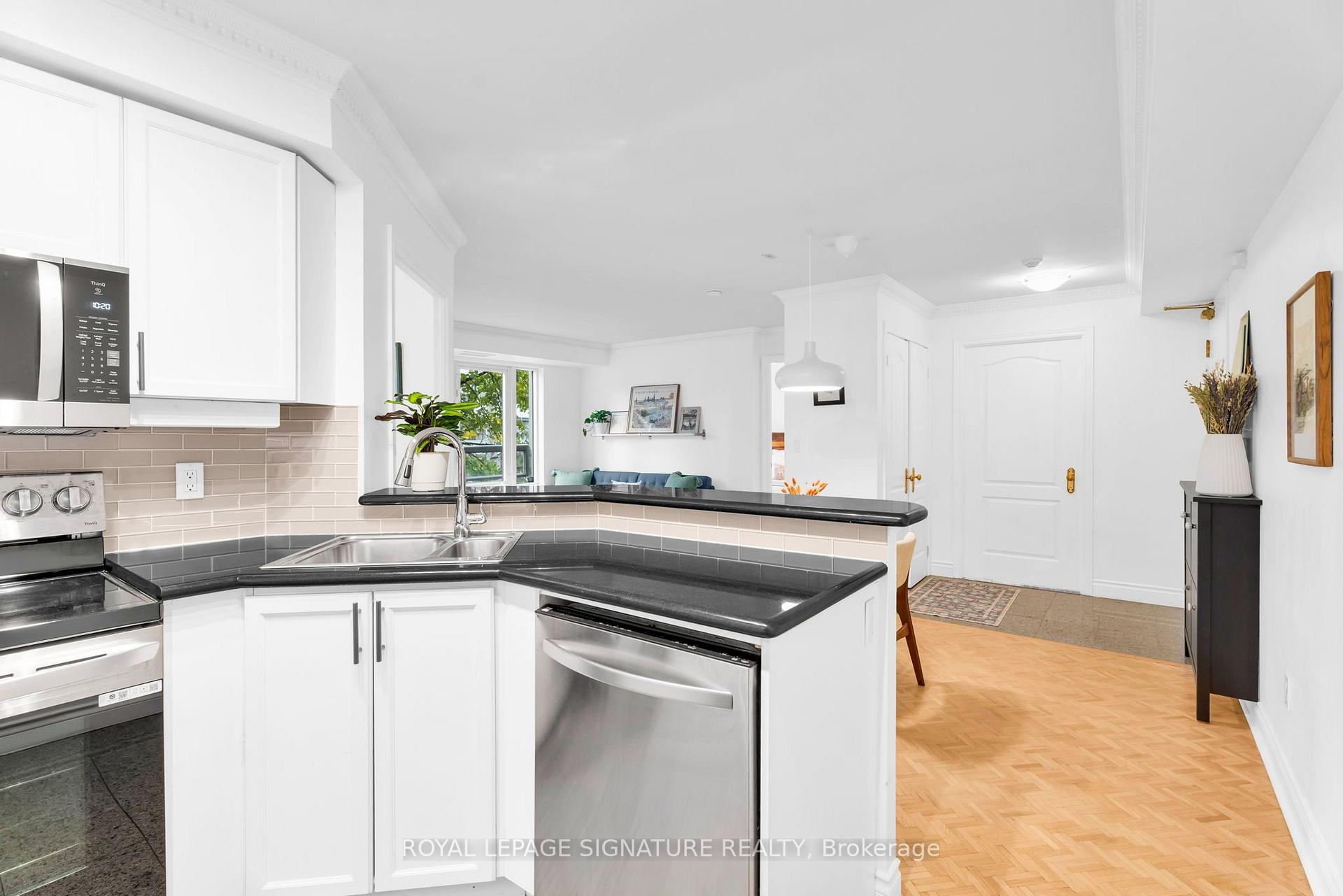 Photo 17 of Unit 301, 800 Spadina Road, Toronto, Forest Hill South — HOMEH