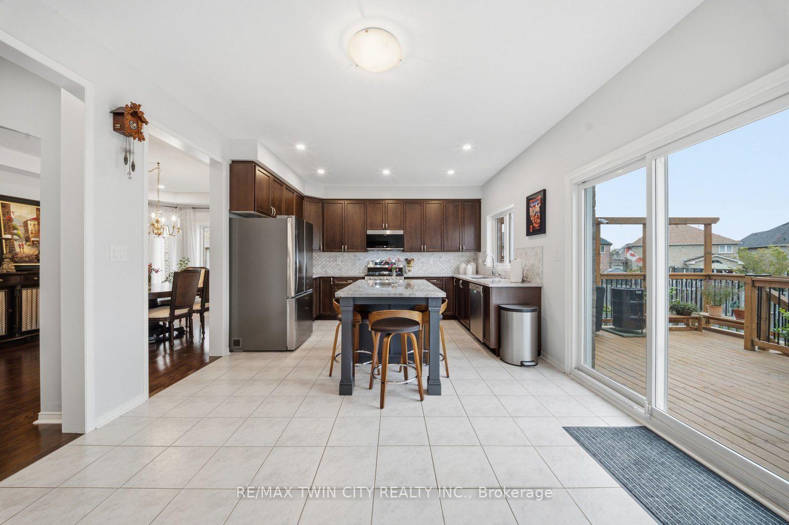Photo 8 of 42 Stephenson Road, Brantford, Echo Place — HOMEH