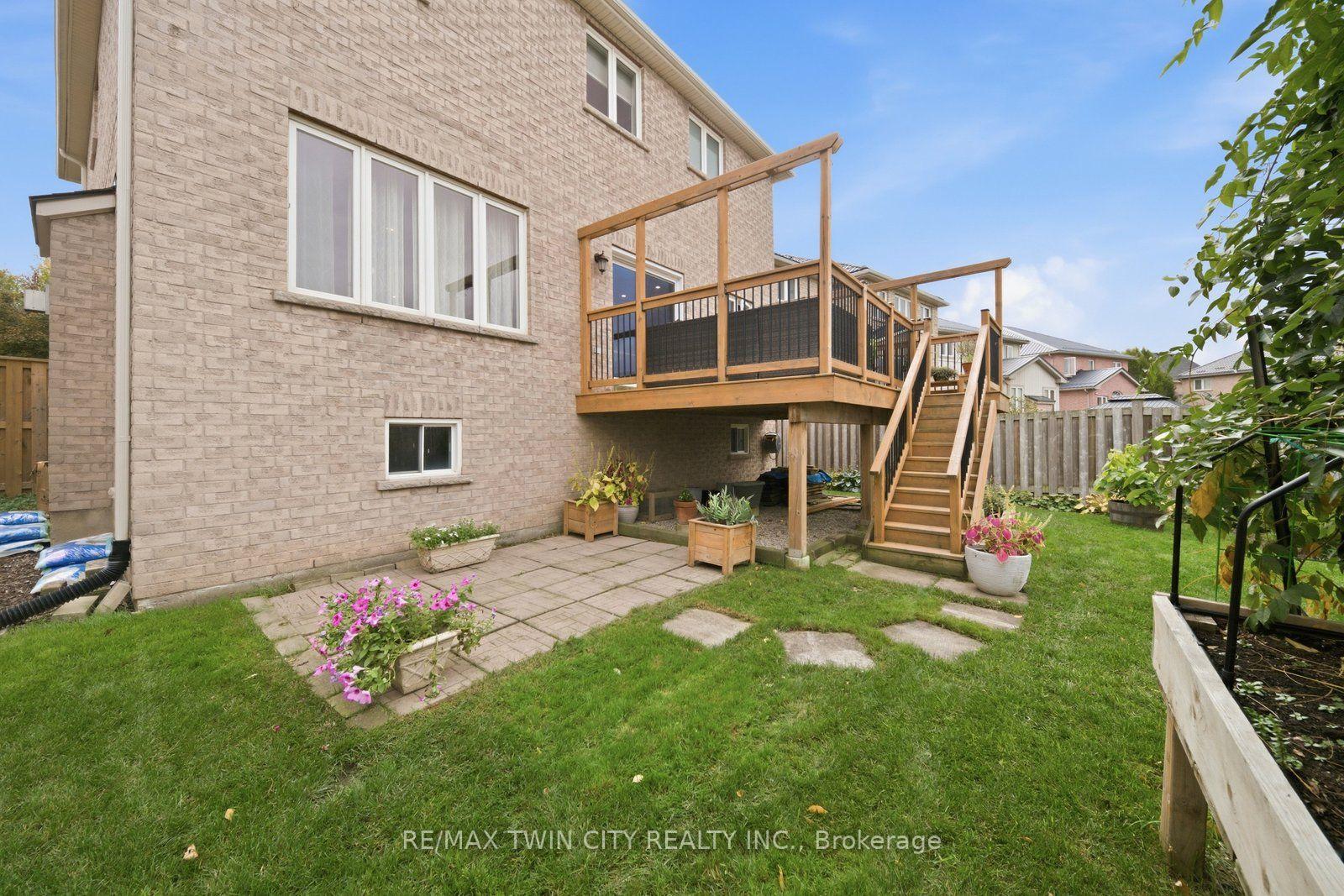 Photo 32 of 42 Stephenson Road, Brantford, Echo Place — HOMEH