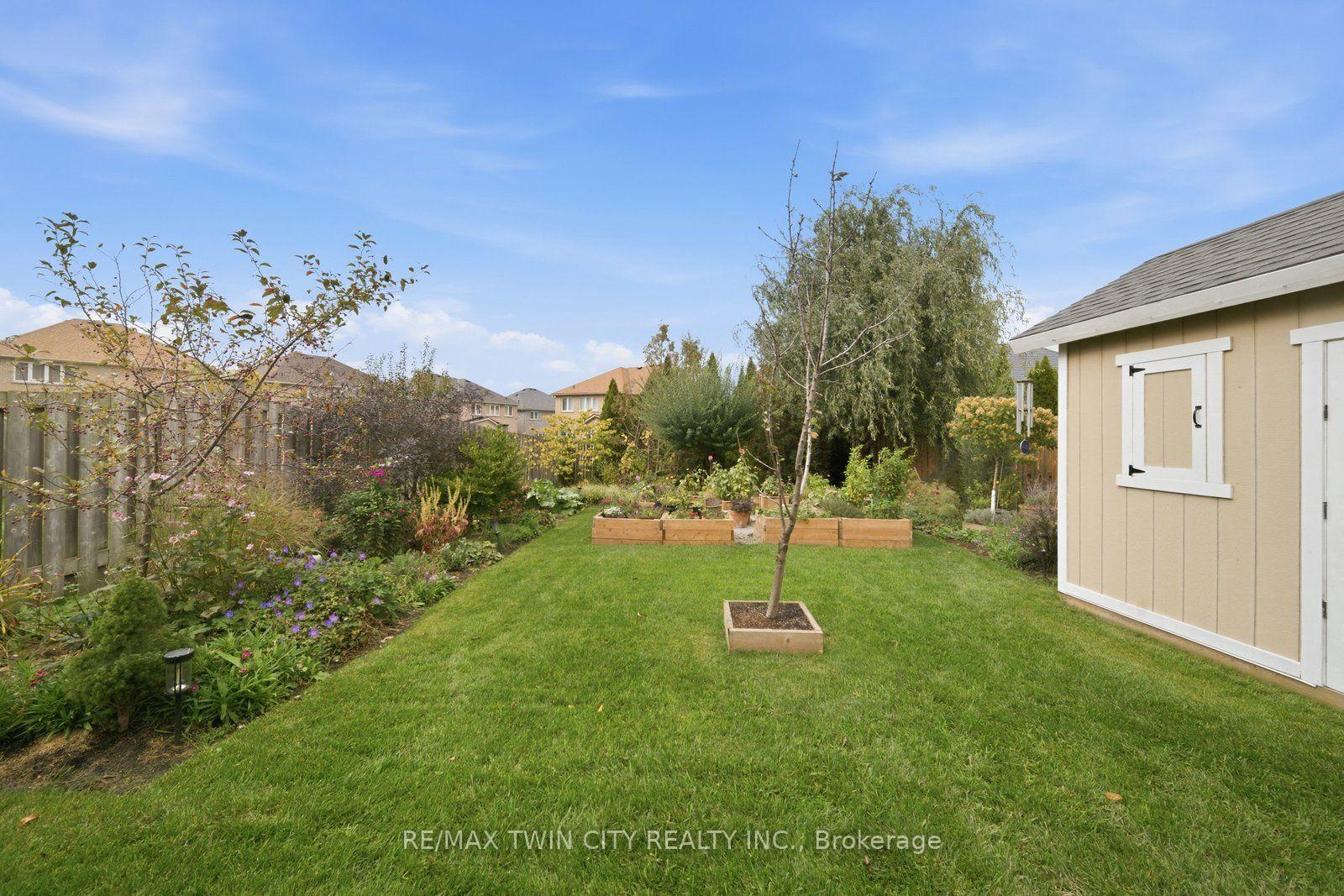 Photo 35 of 42 Stephenson Road, Brantford, Echo Place — HOMEH